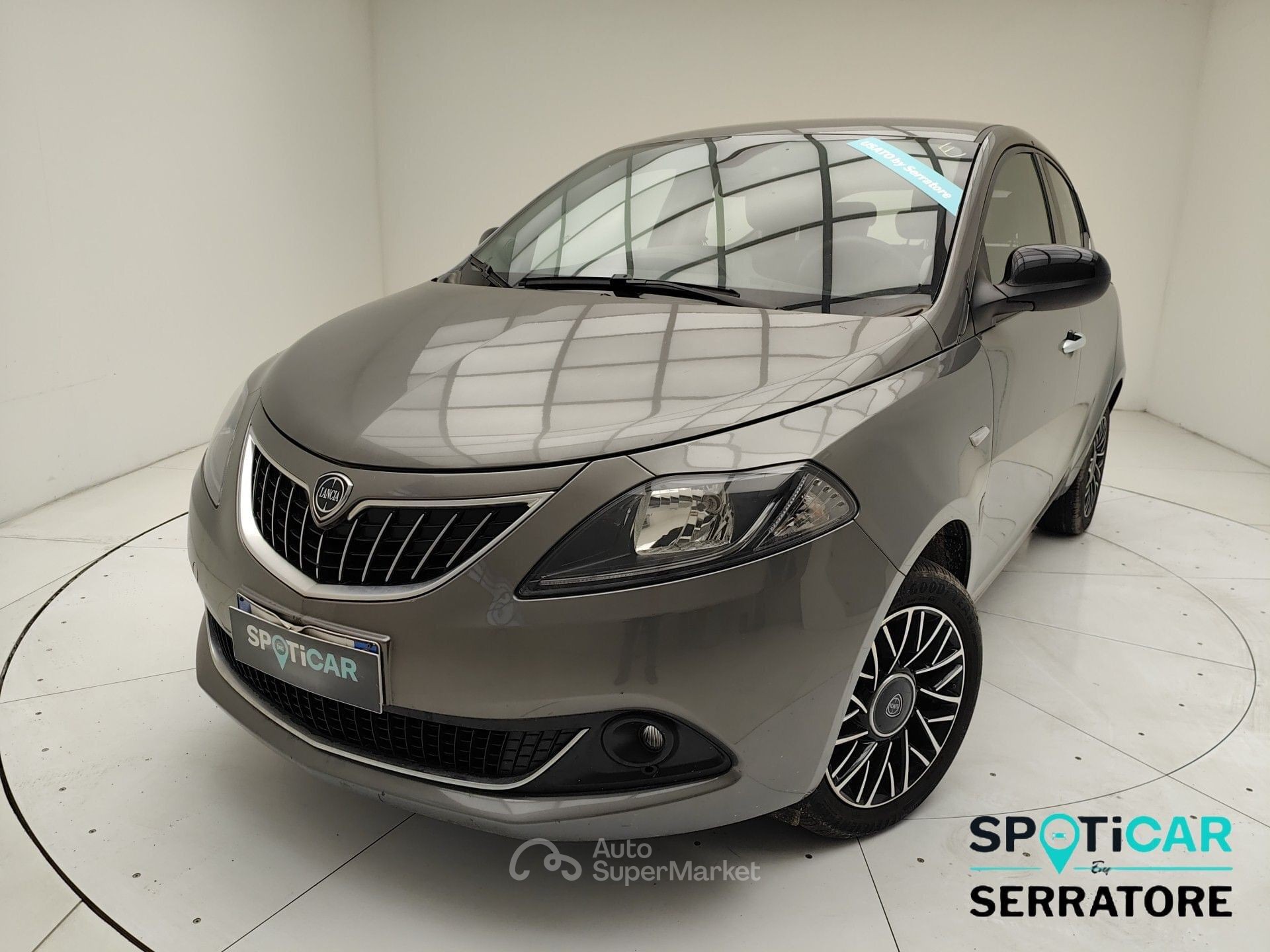 Lancia Ypsilon