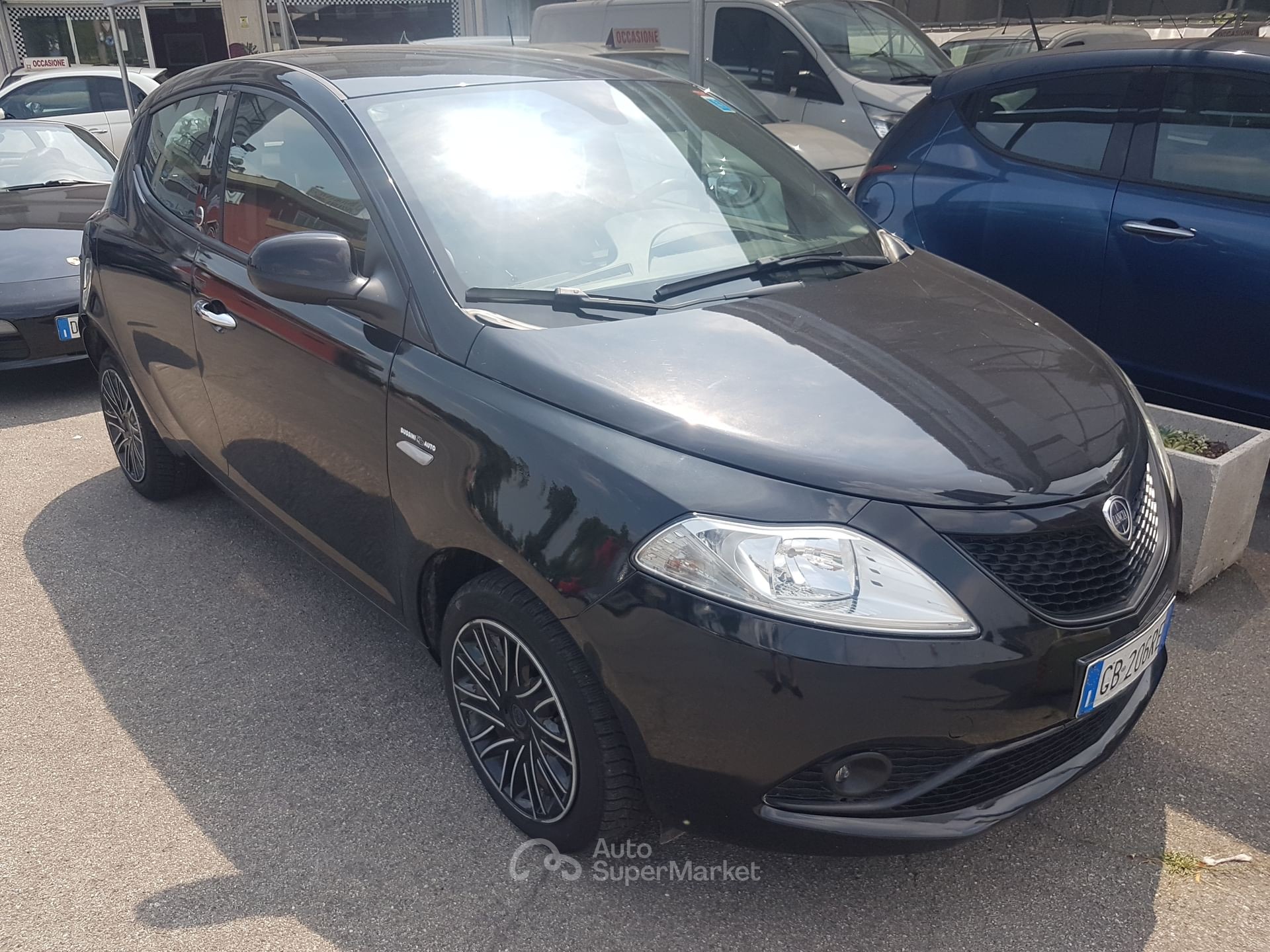 Lancia Ypsilon