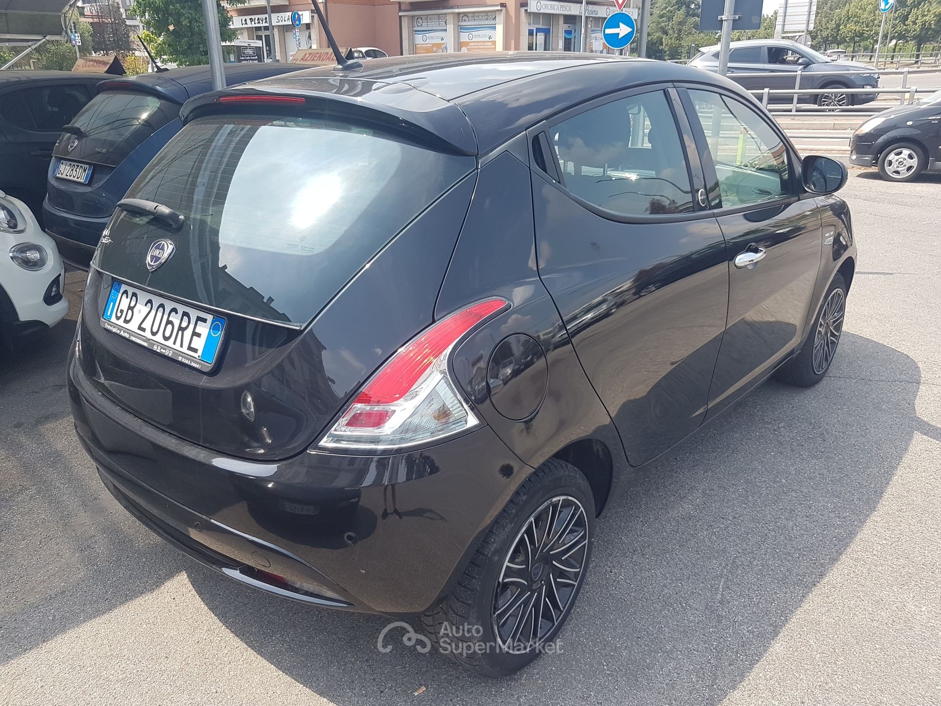 Lancia Ypsilon