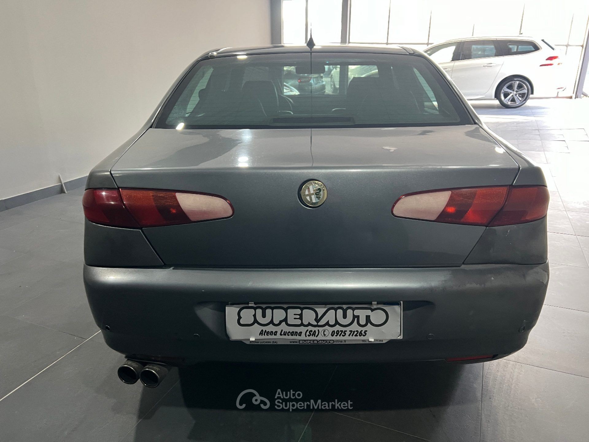 Alfa Romeo 166