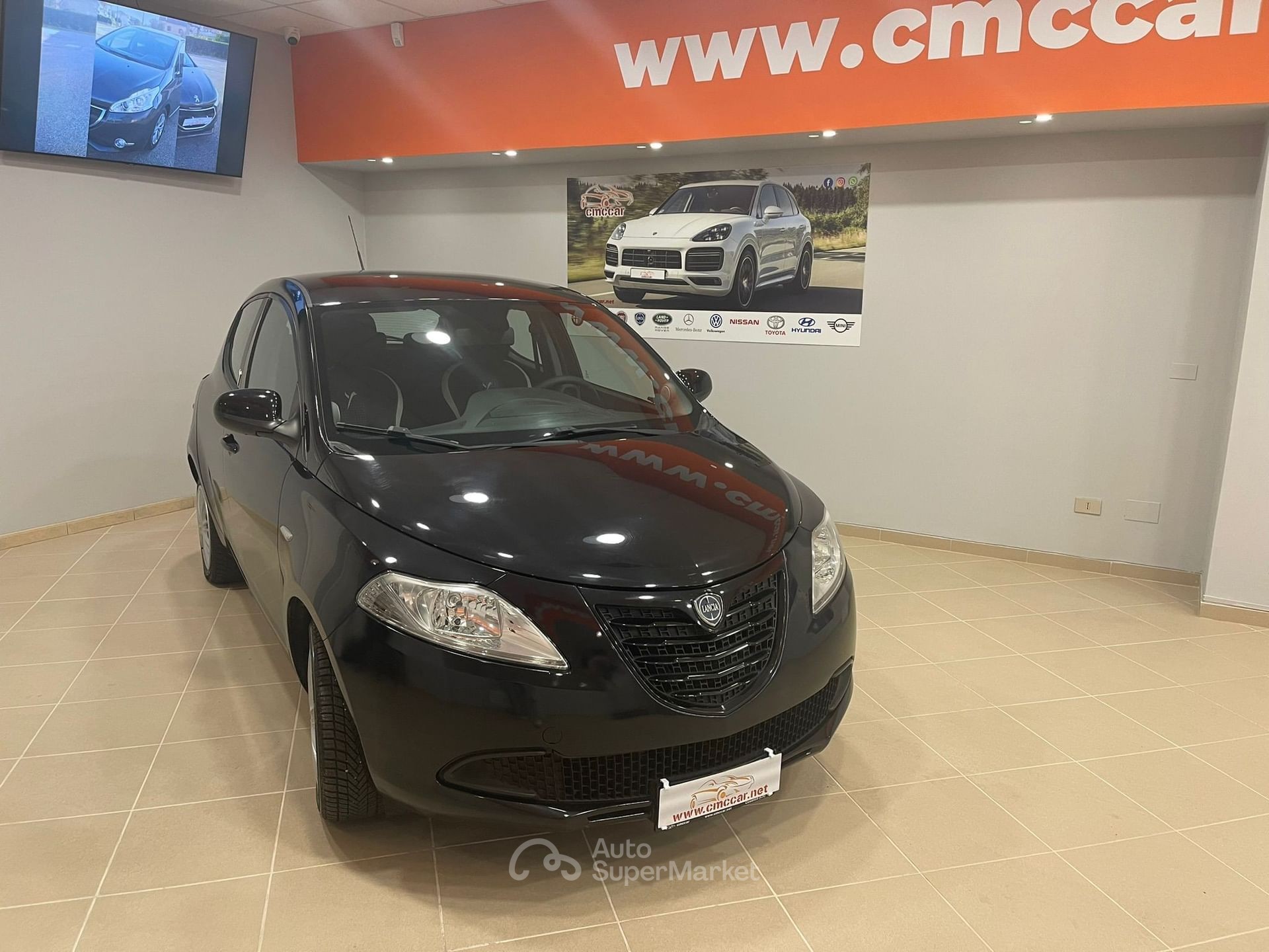 Lancia Ypsilon