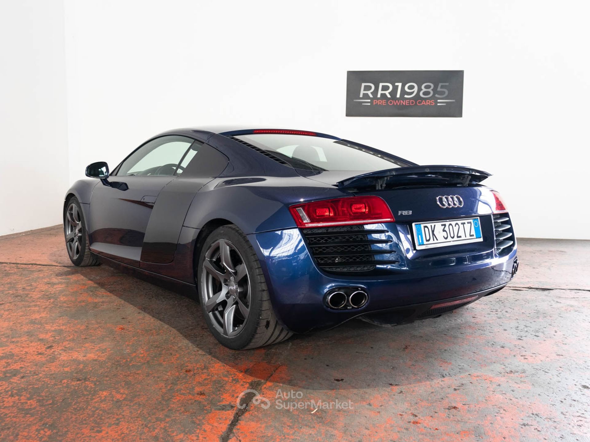 Audi R8