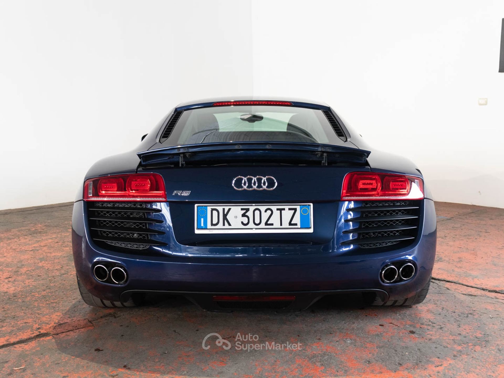 Audi R8
