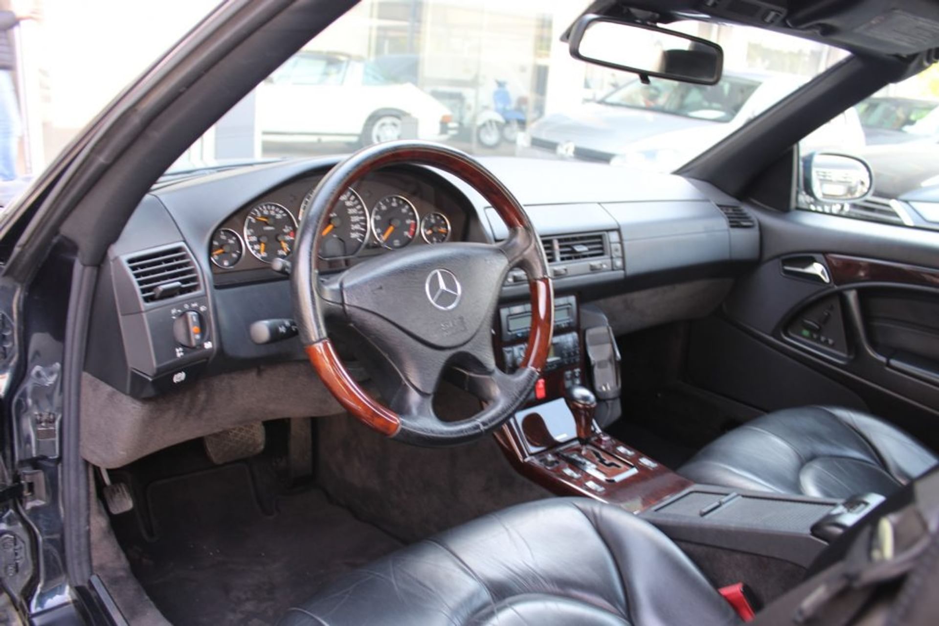 Mercedes-Benz SL