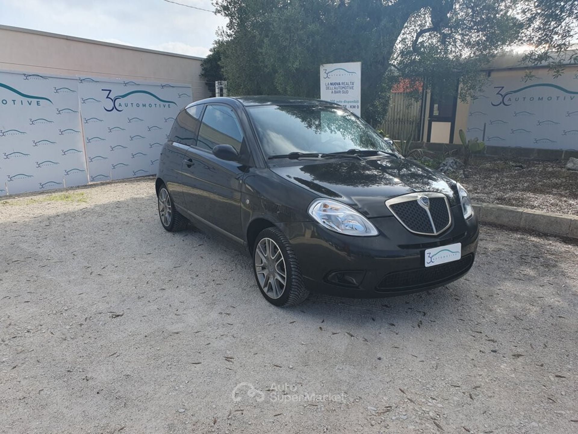 Lancia Ypsilon