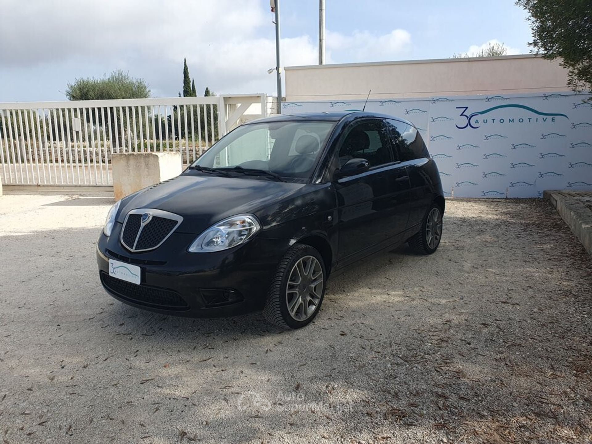 Lancia Ypsilon