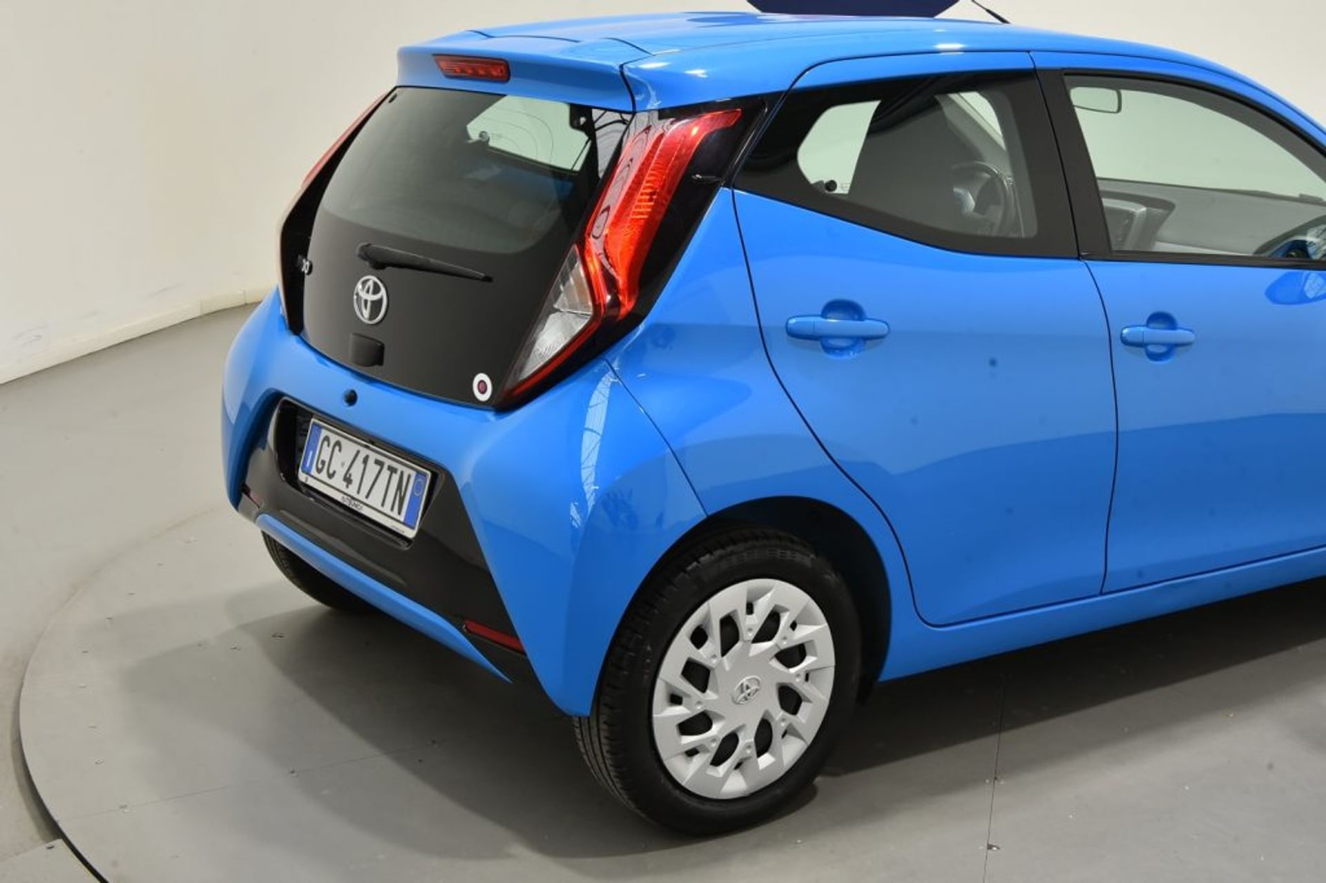 Toyota 1.0 VVT-i 72CV - Posteriore destro