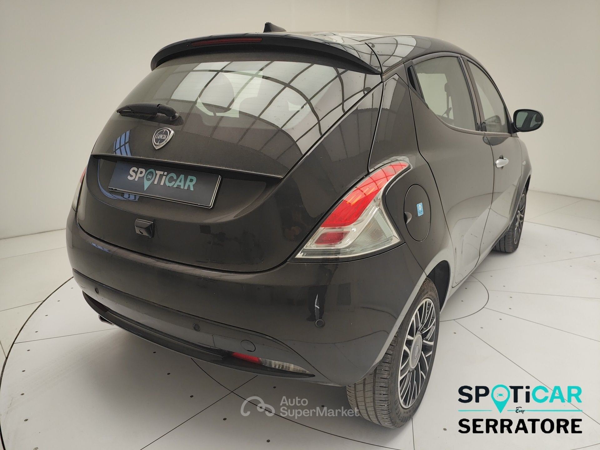 Lancia Ypsilon