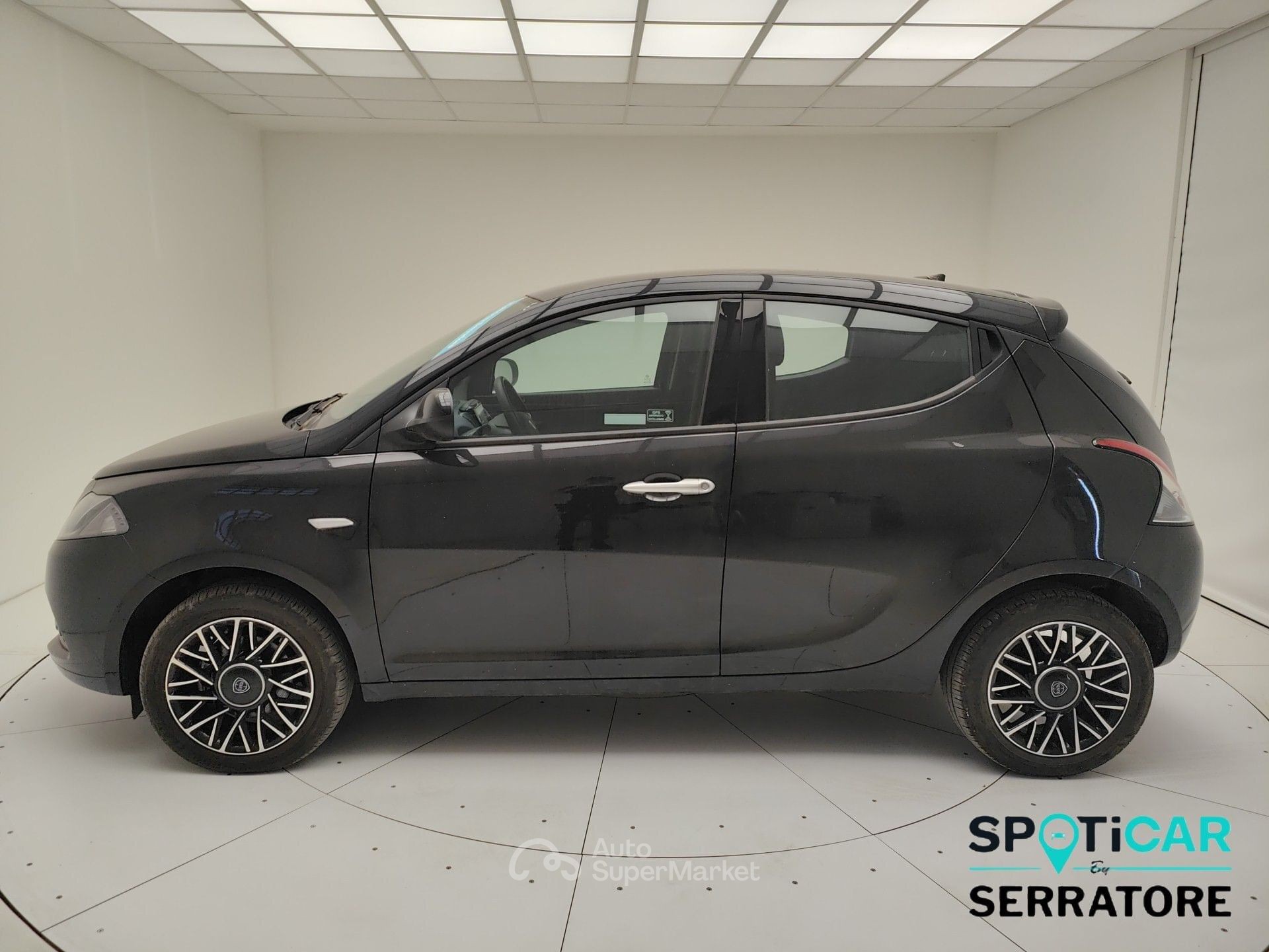 Lancia Ypsilon