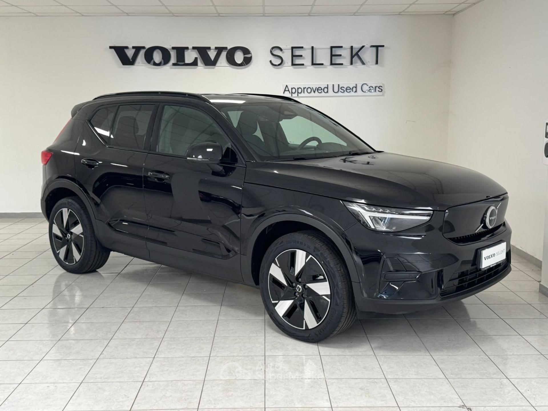 Volvo EX40