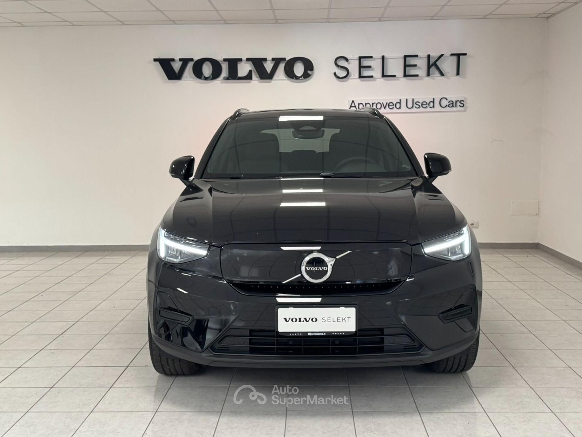 Volvo EX40
