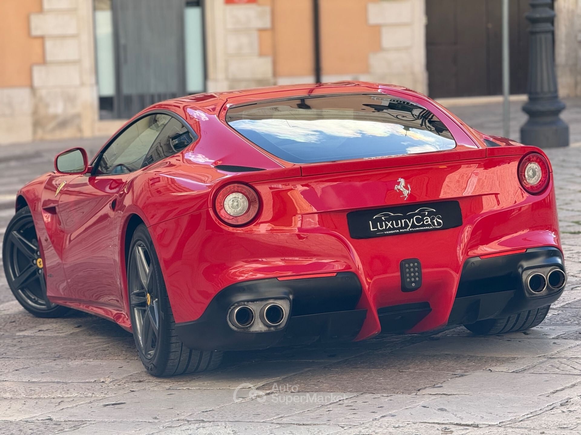 Ferrari F12