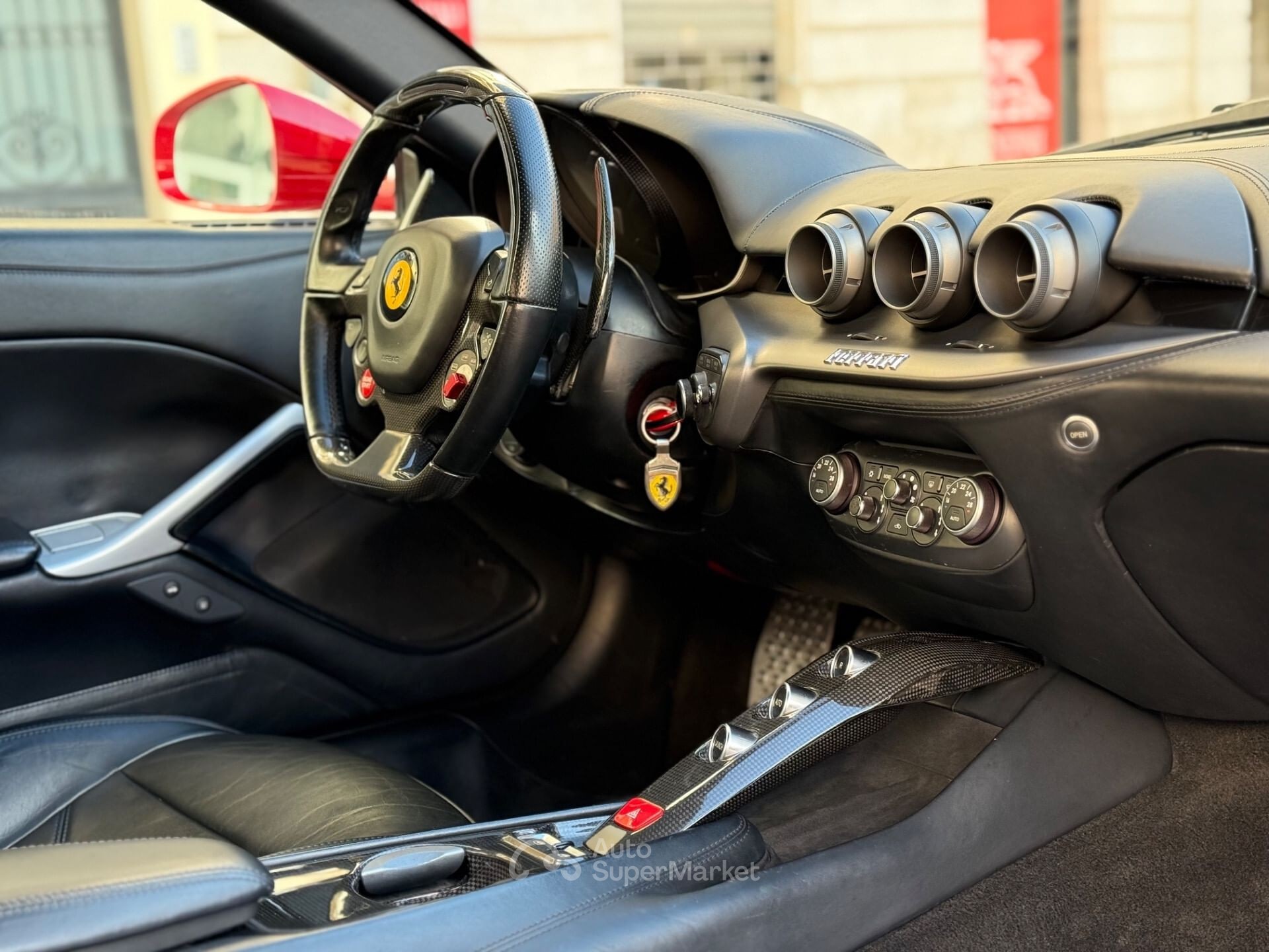 Ferrari F12