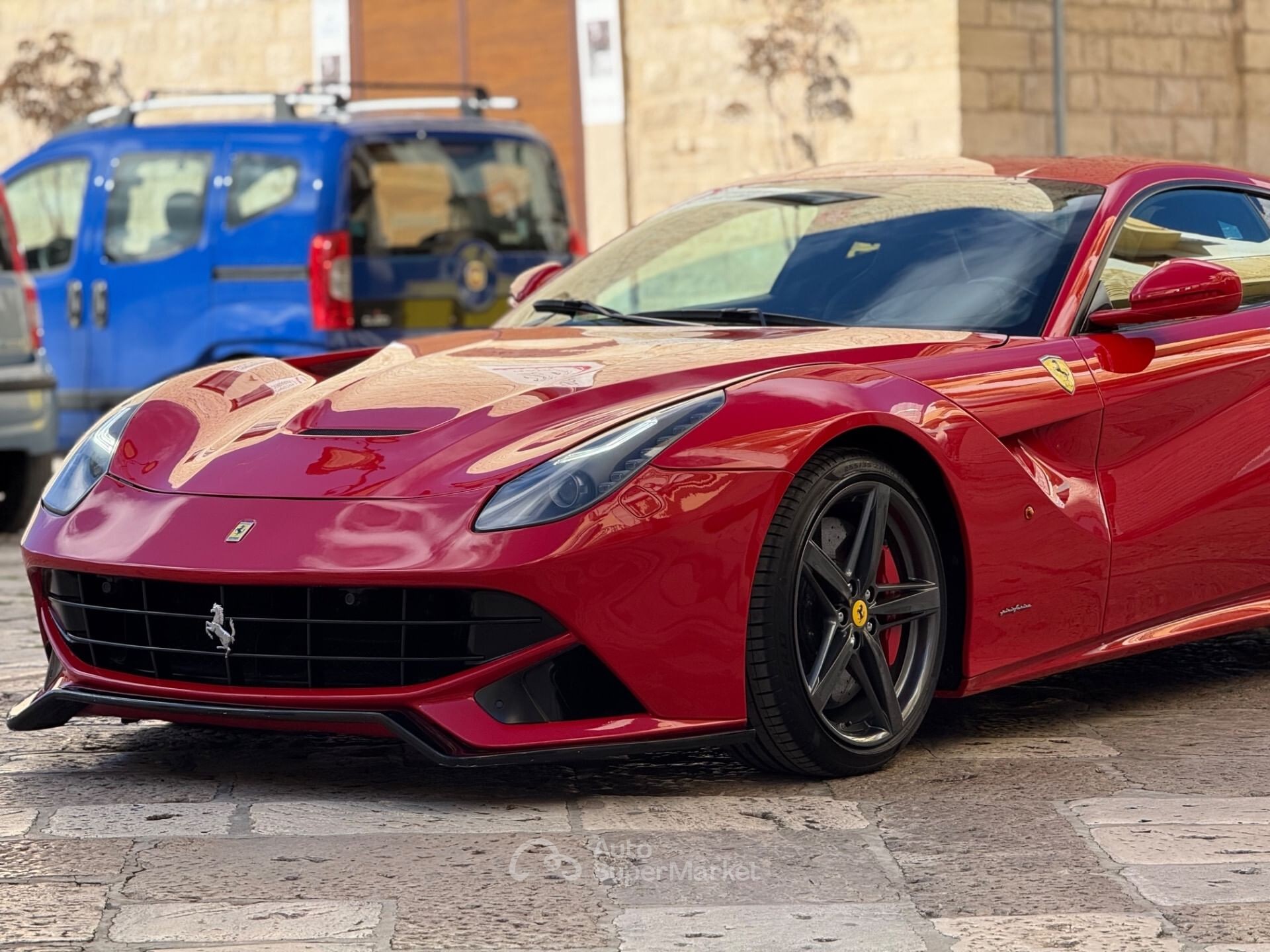Ferrari F12