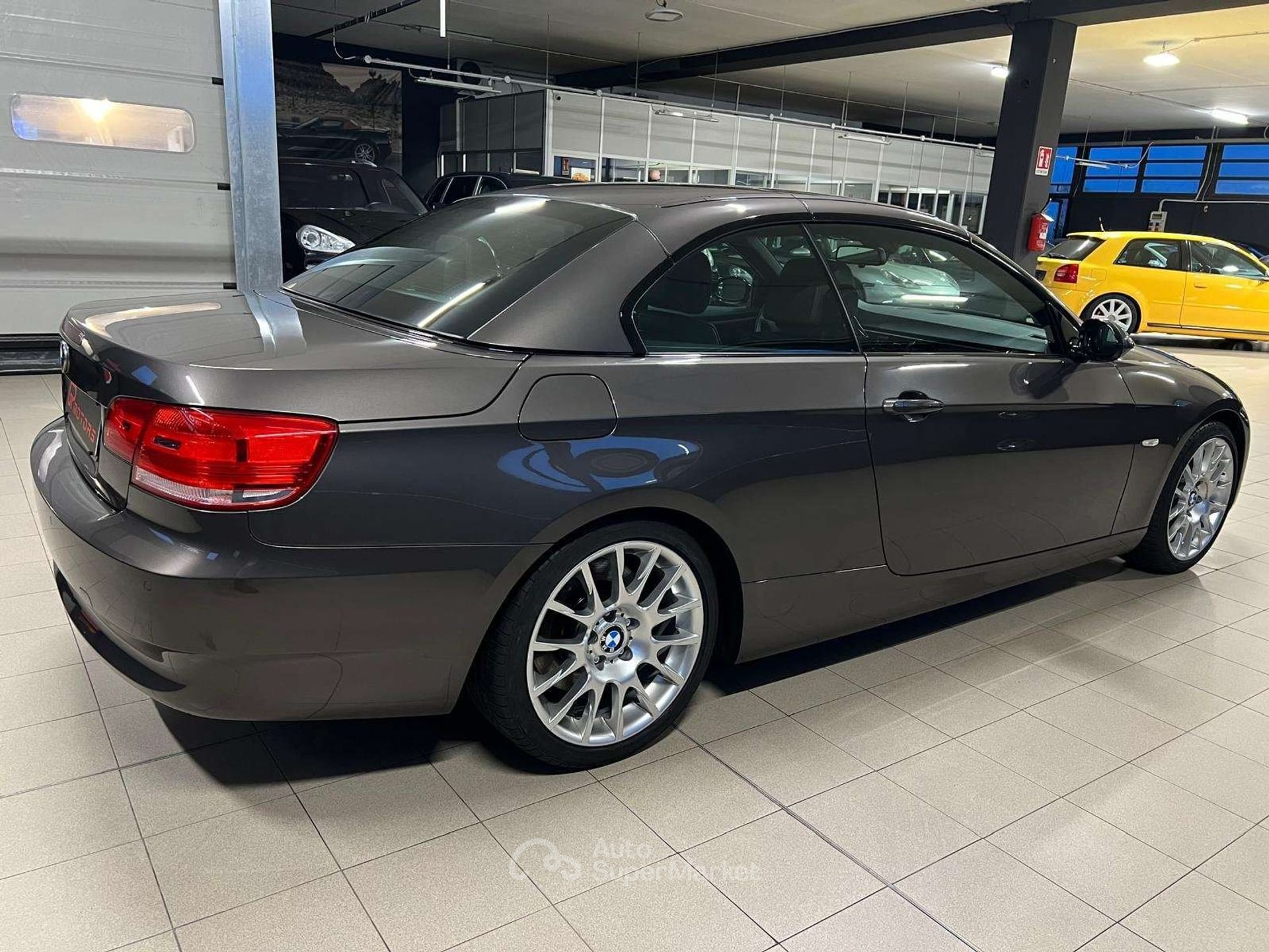 BMW Serie 3 330i