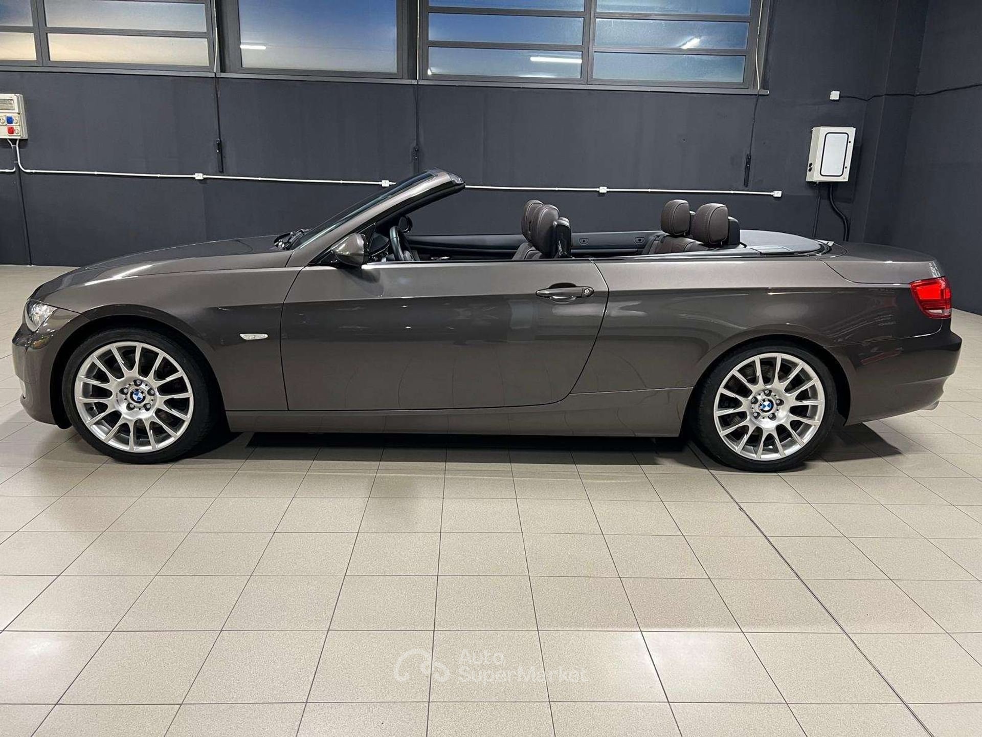 BMW Serie 3 330i