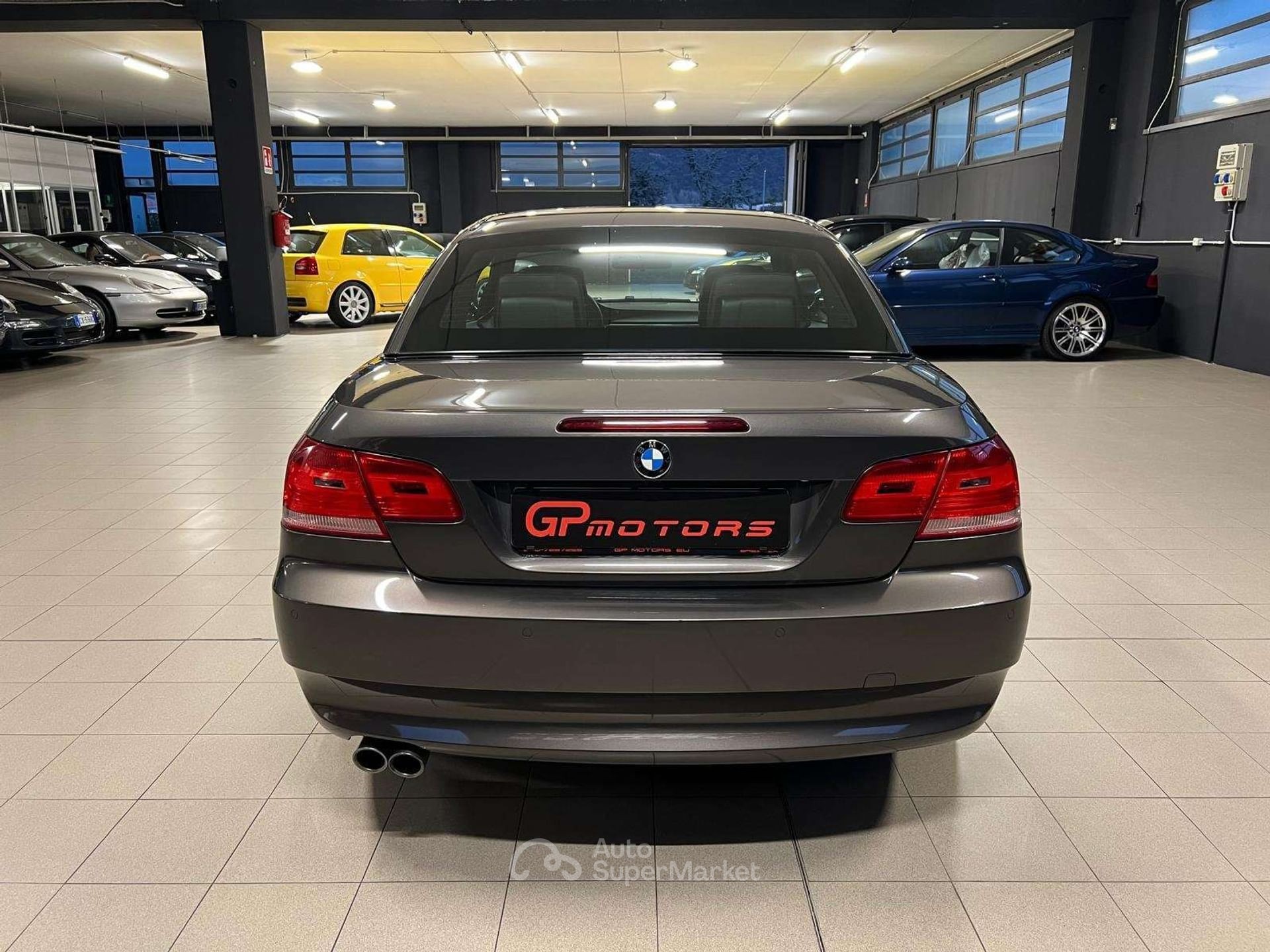 BMW Serie 3 330i