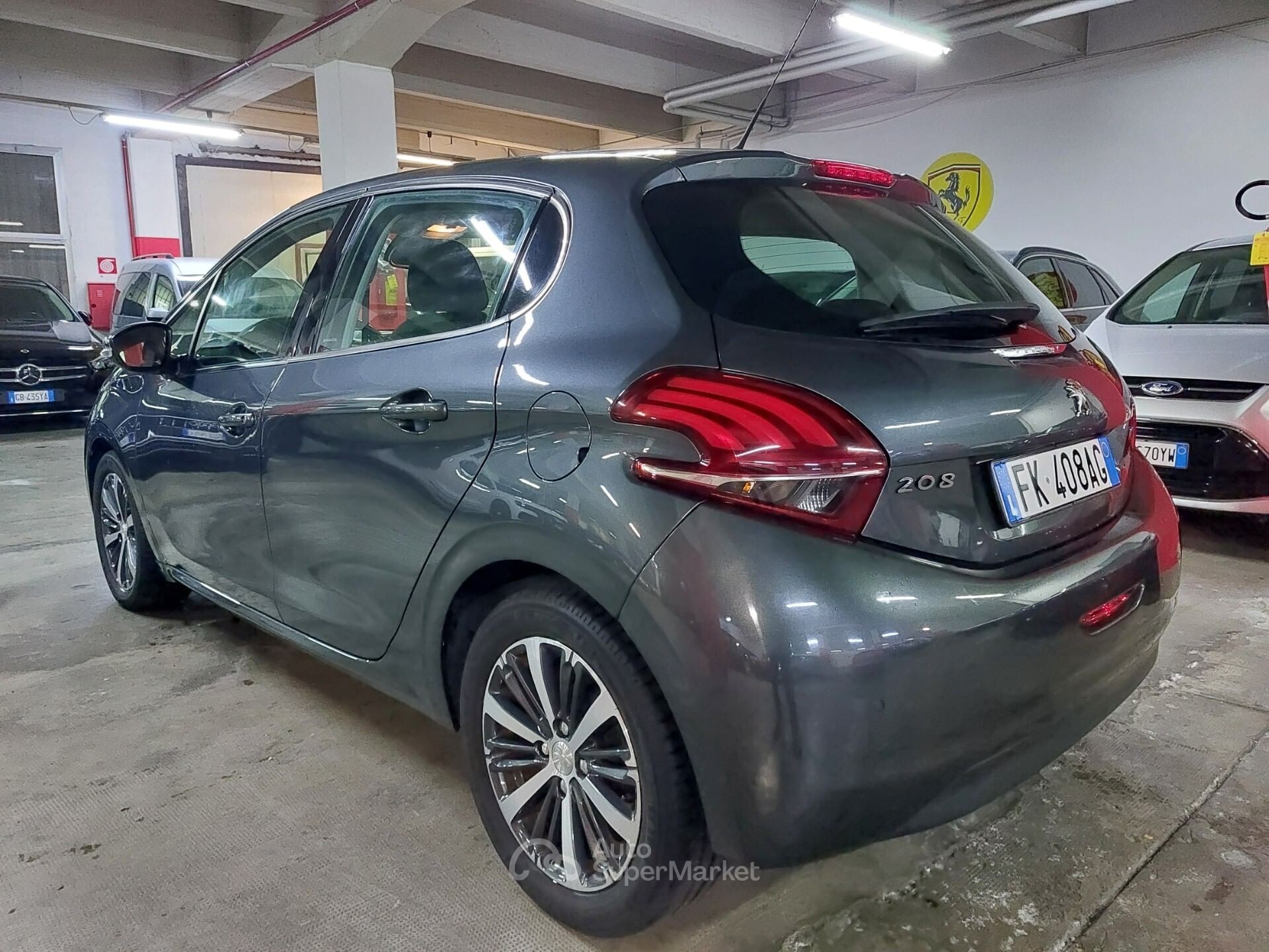 Peugeot 208