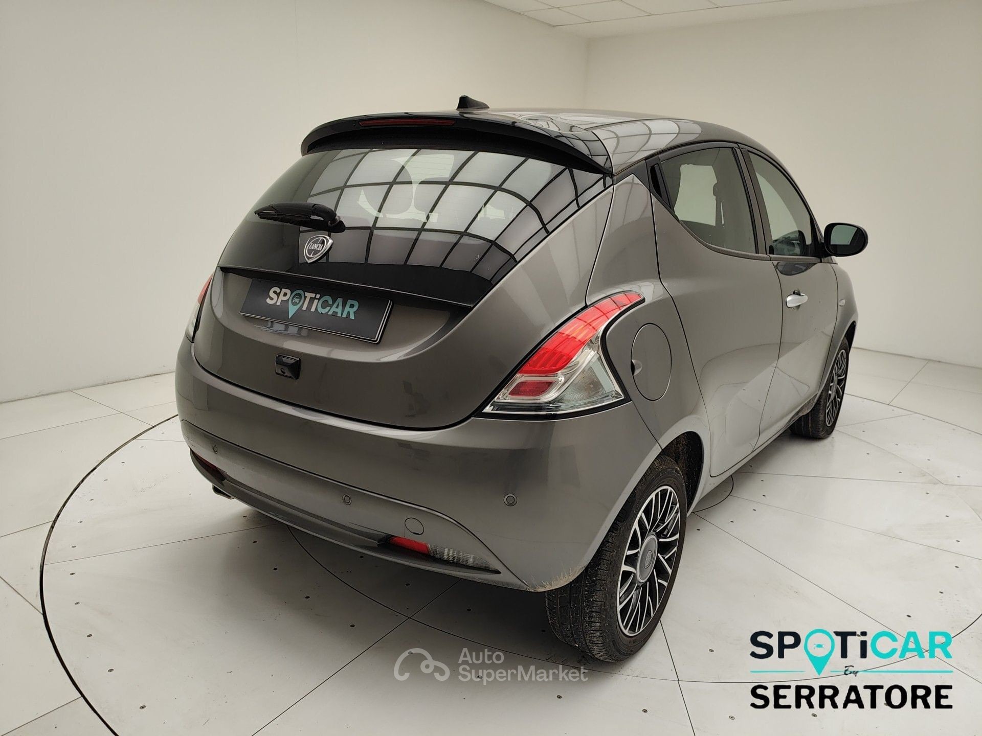 Lancia Ypsilon