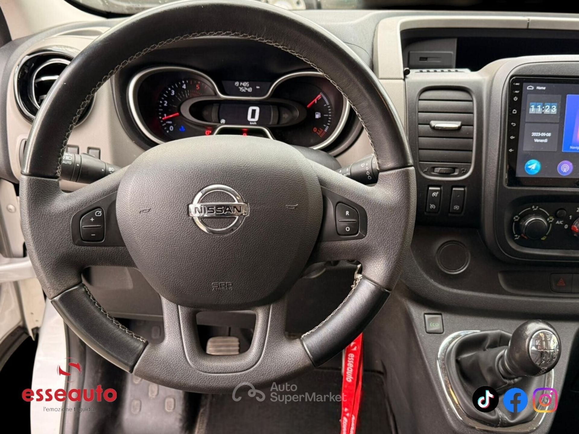 Nissan NV300