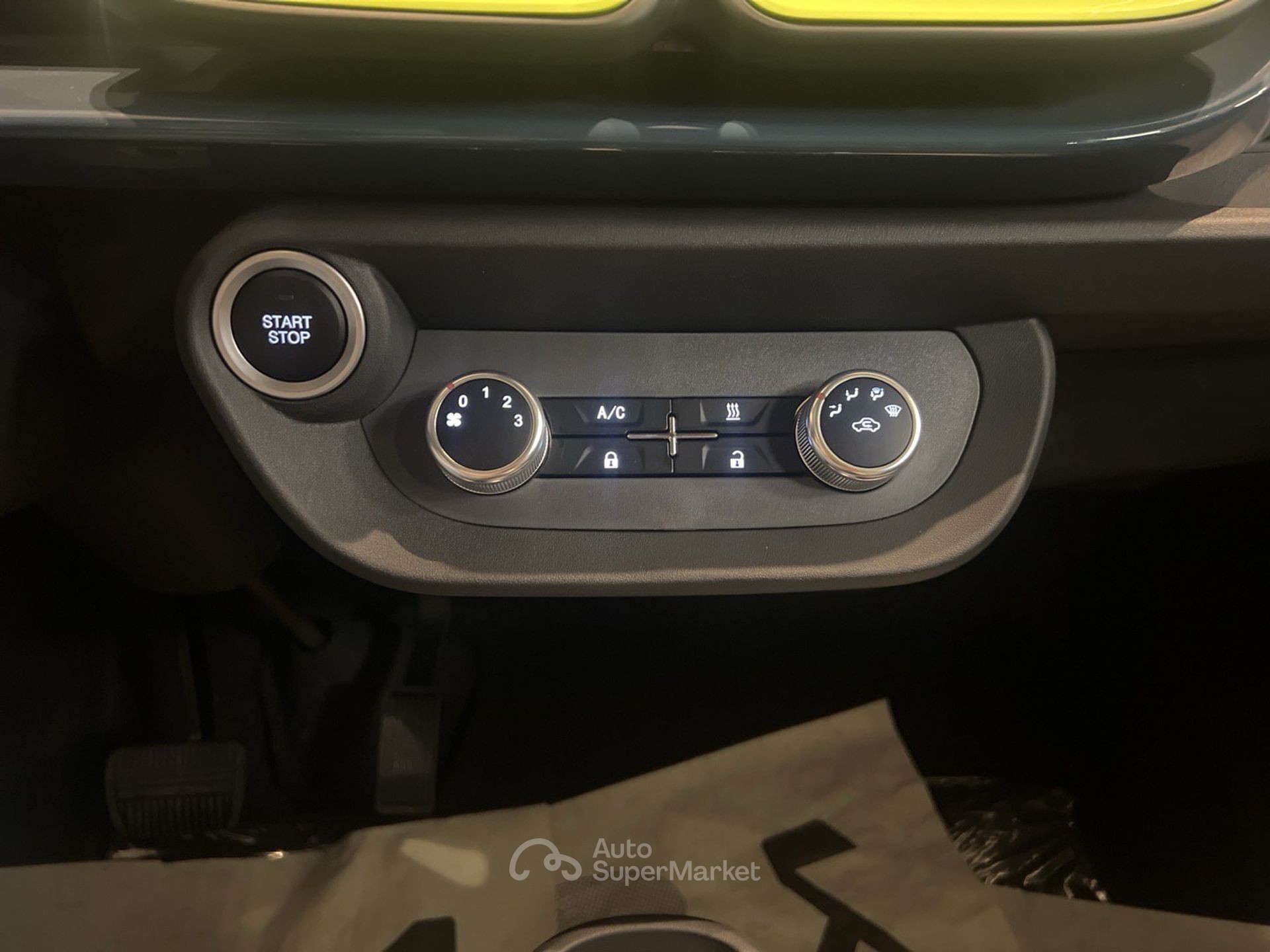 XEV Yoyo
