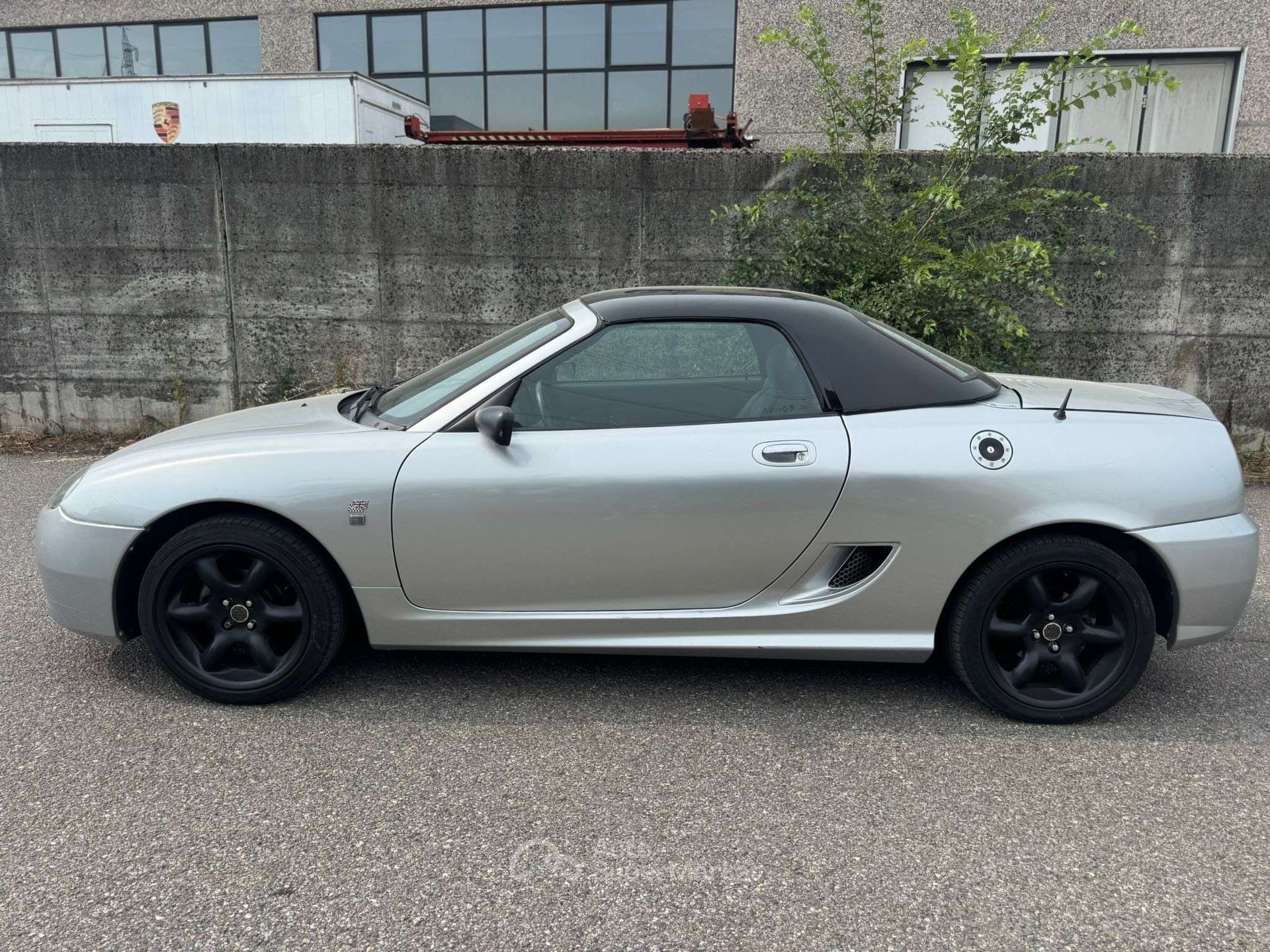 MG TF