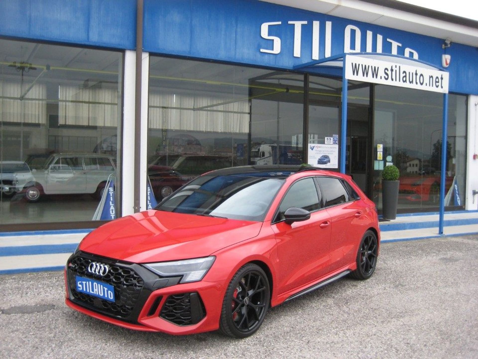 Audi RS 3 RS 3 SPB RS3 SPB TFSI quattro S tronic usata petrol con 11