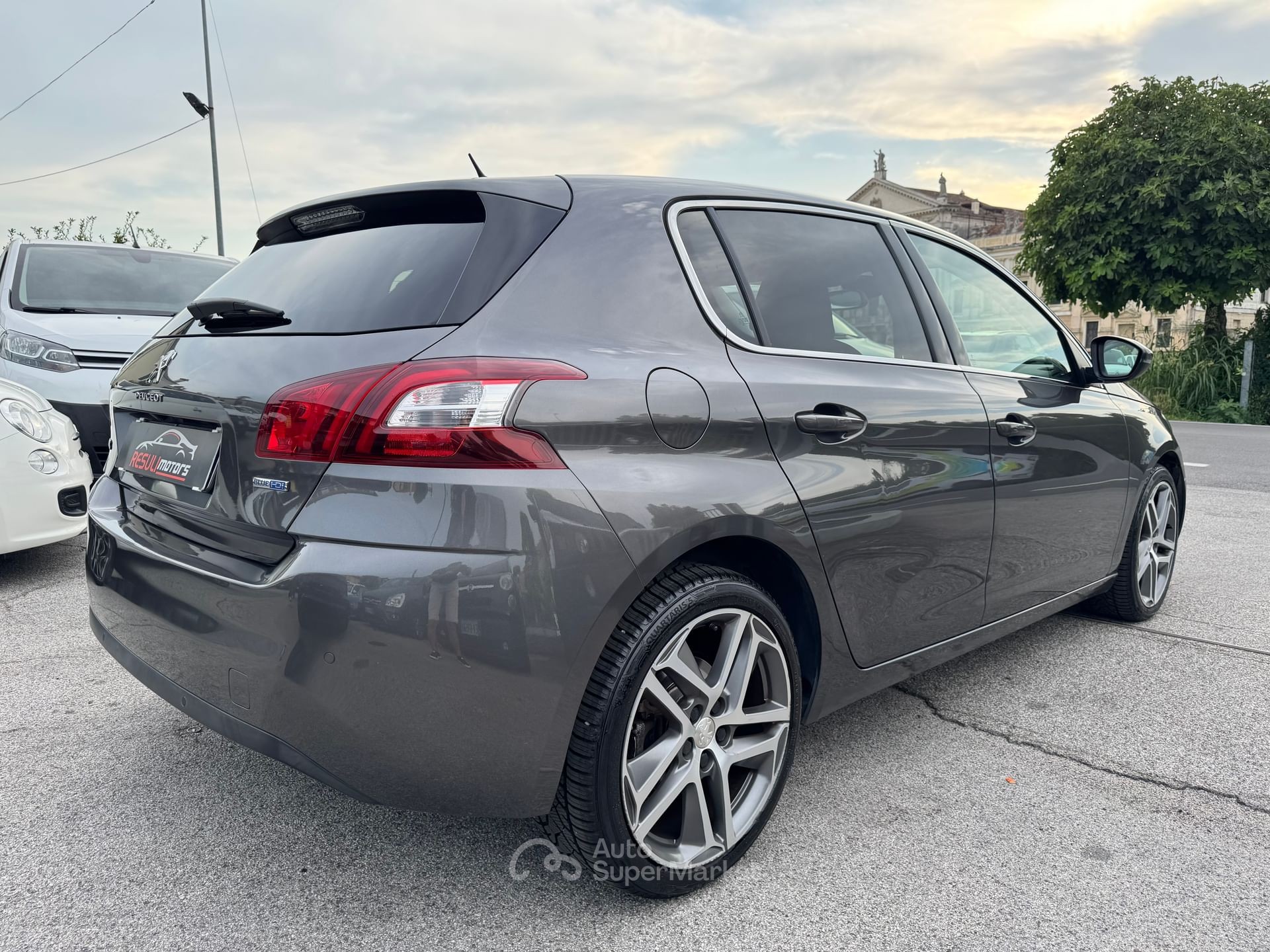 Peugeot 308