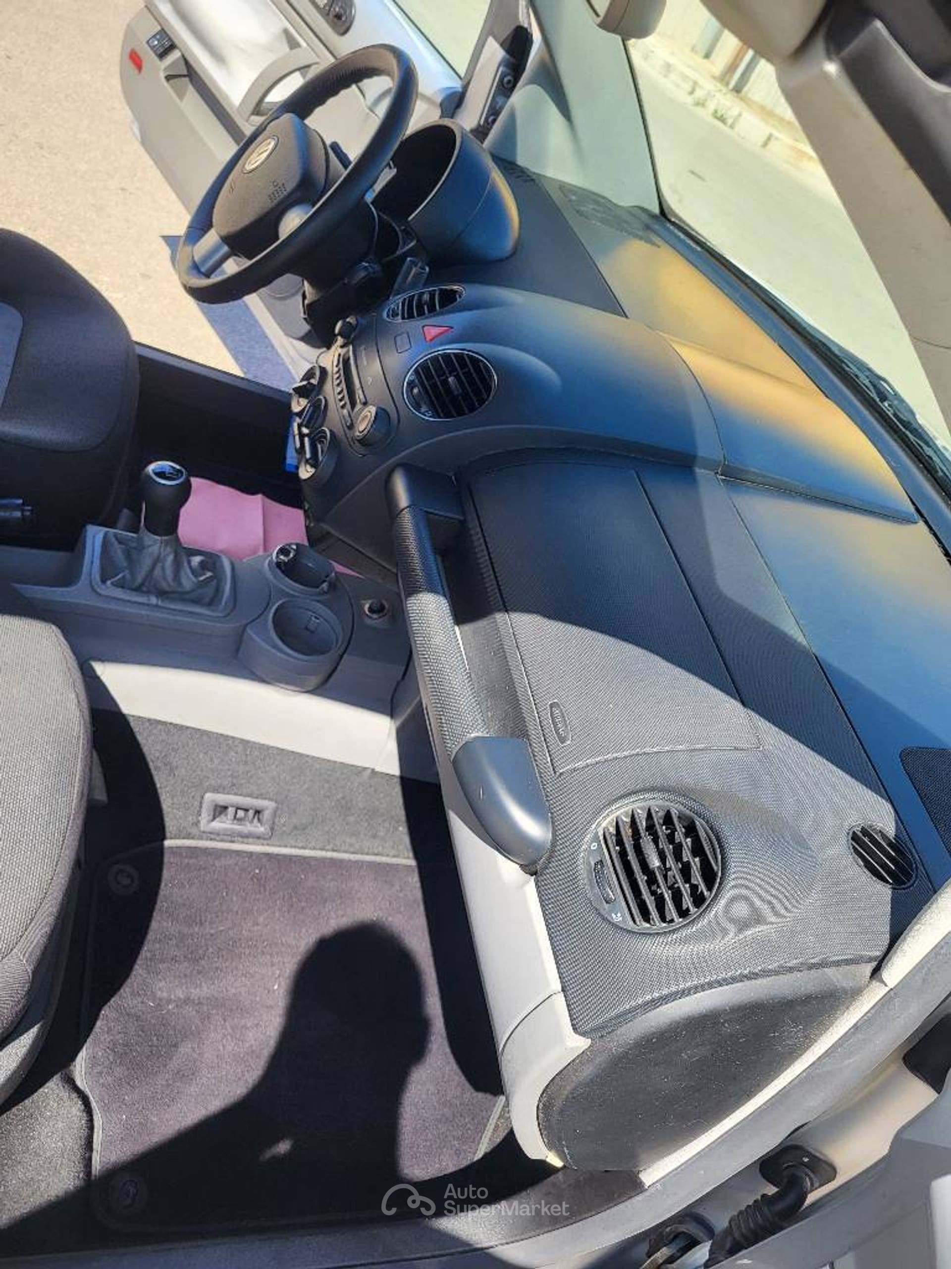 Volkswagen New Beetle