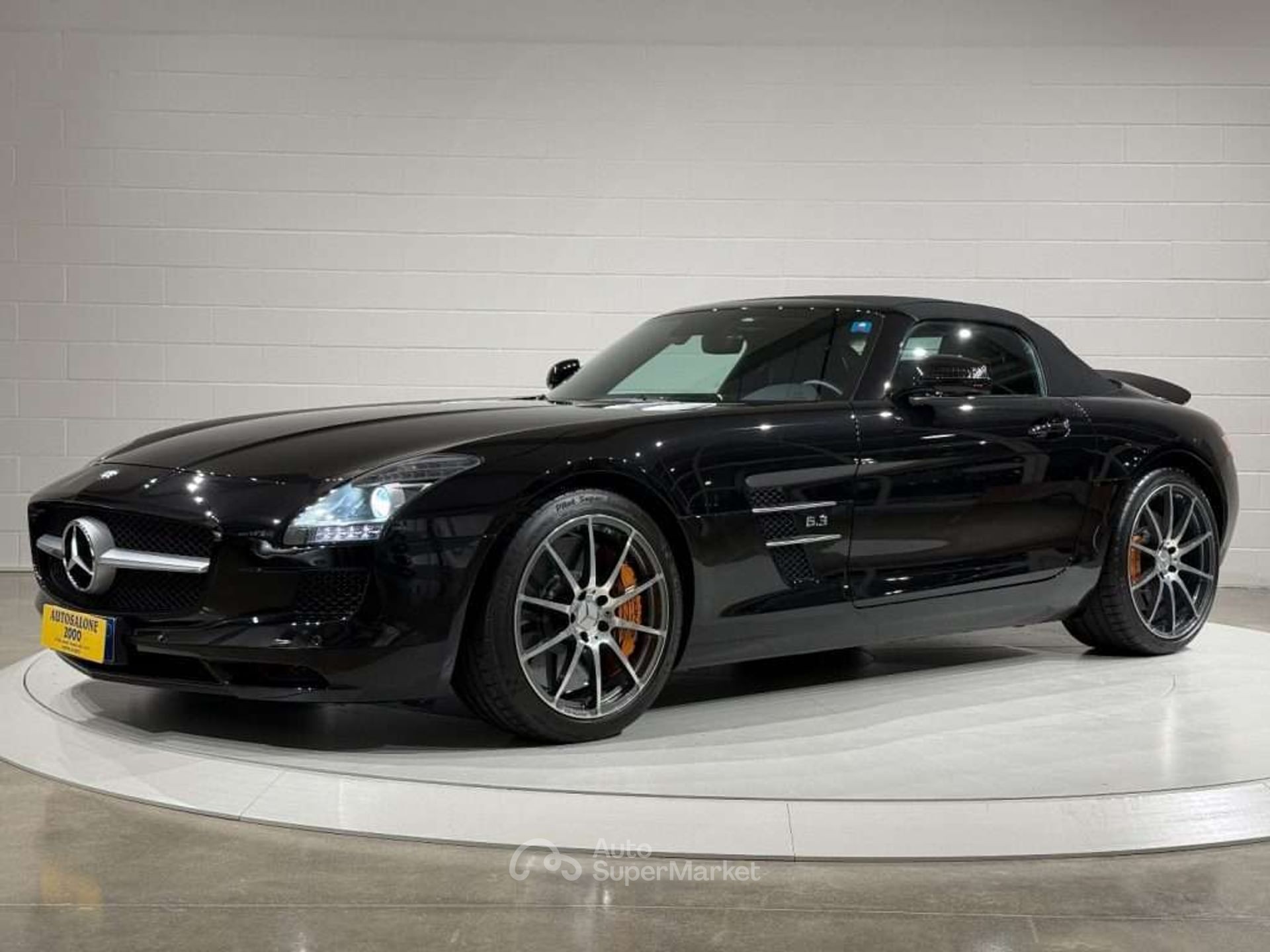 Mercedes-Benz SLS