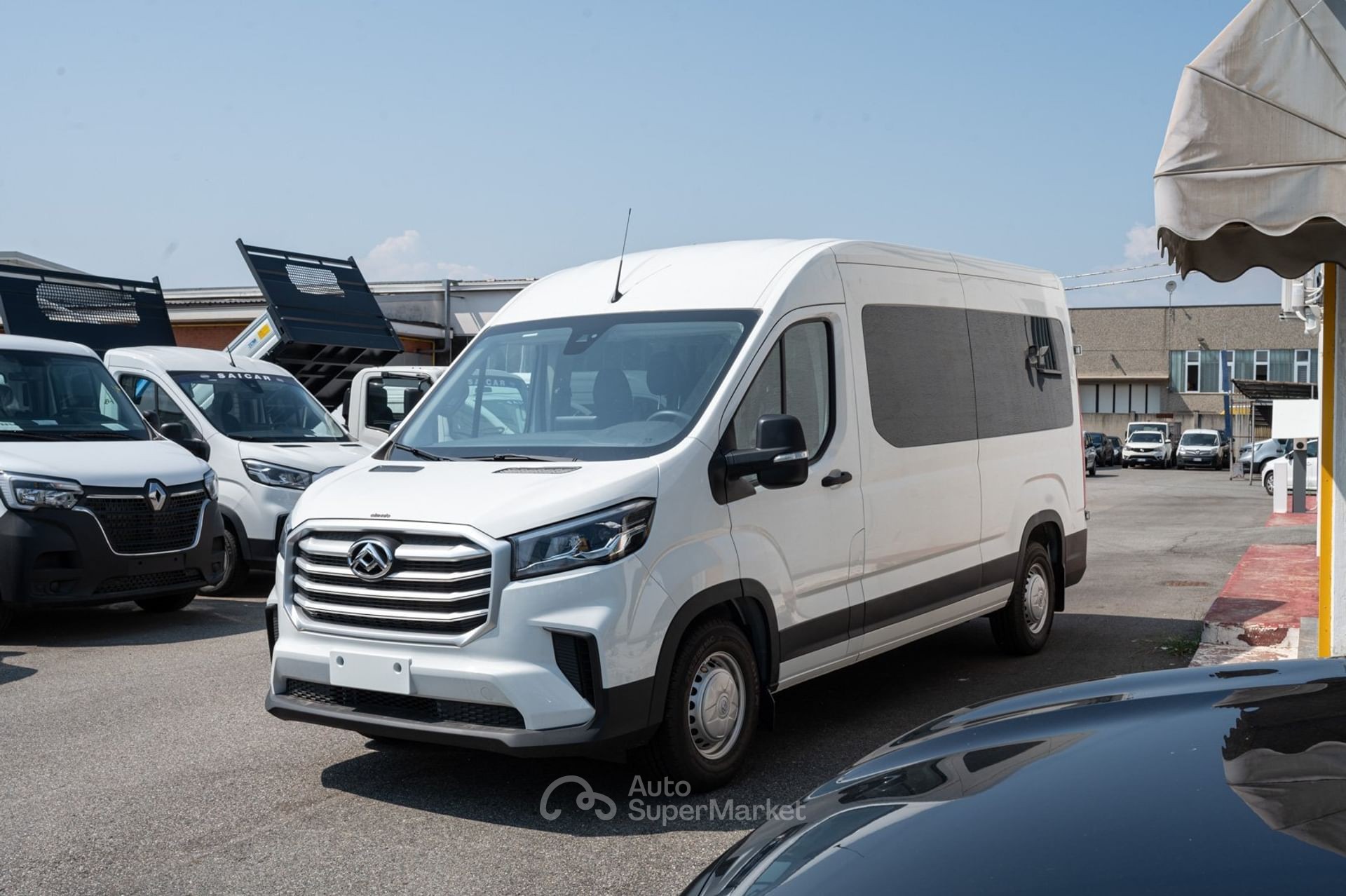 Maxus Deliver9