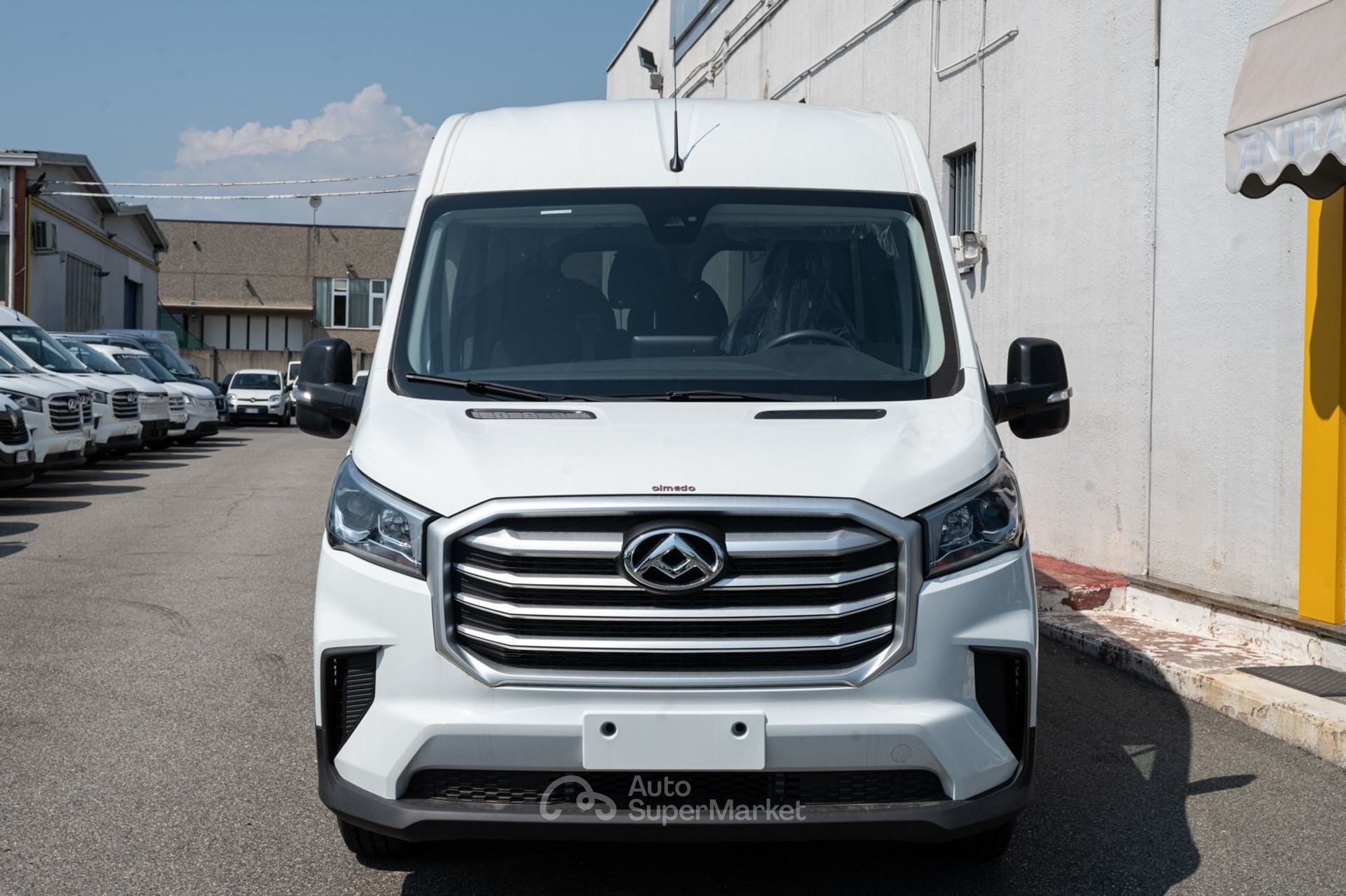 Maxus Deliver9