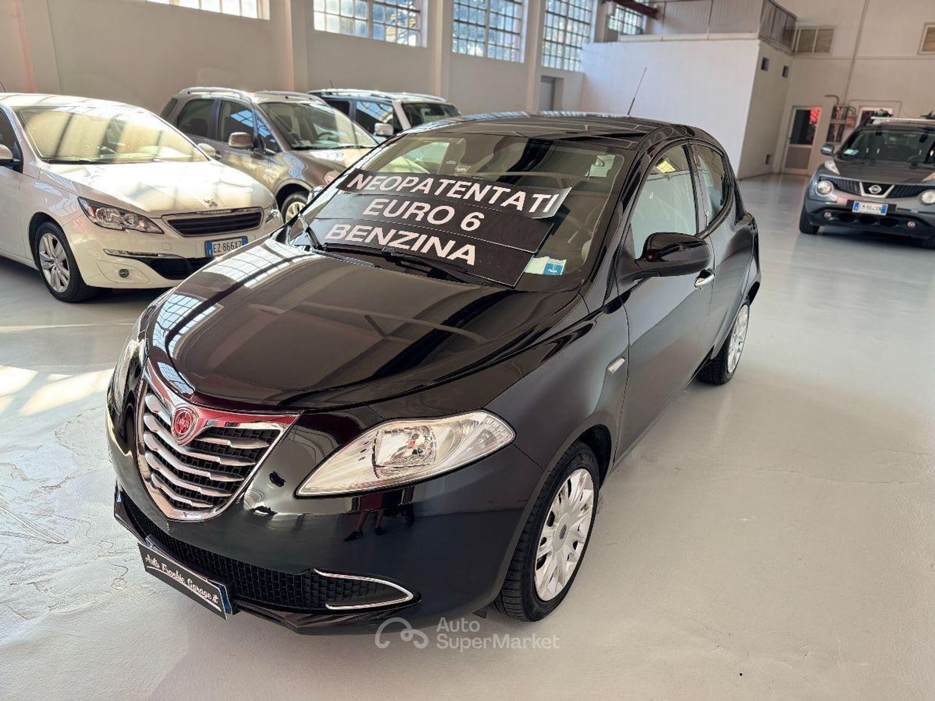 Lancia Ypsilon