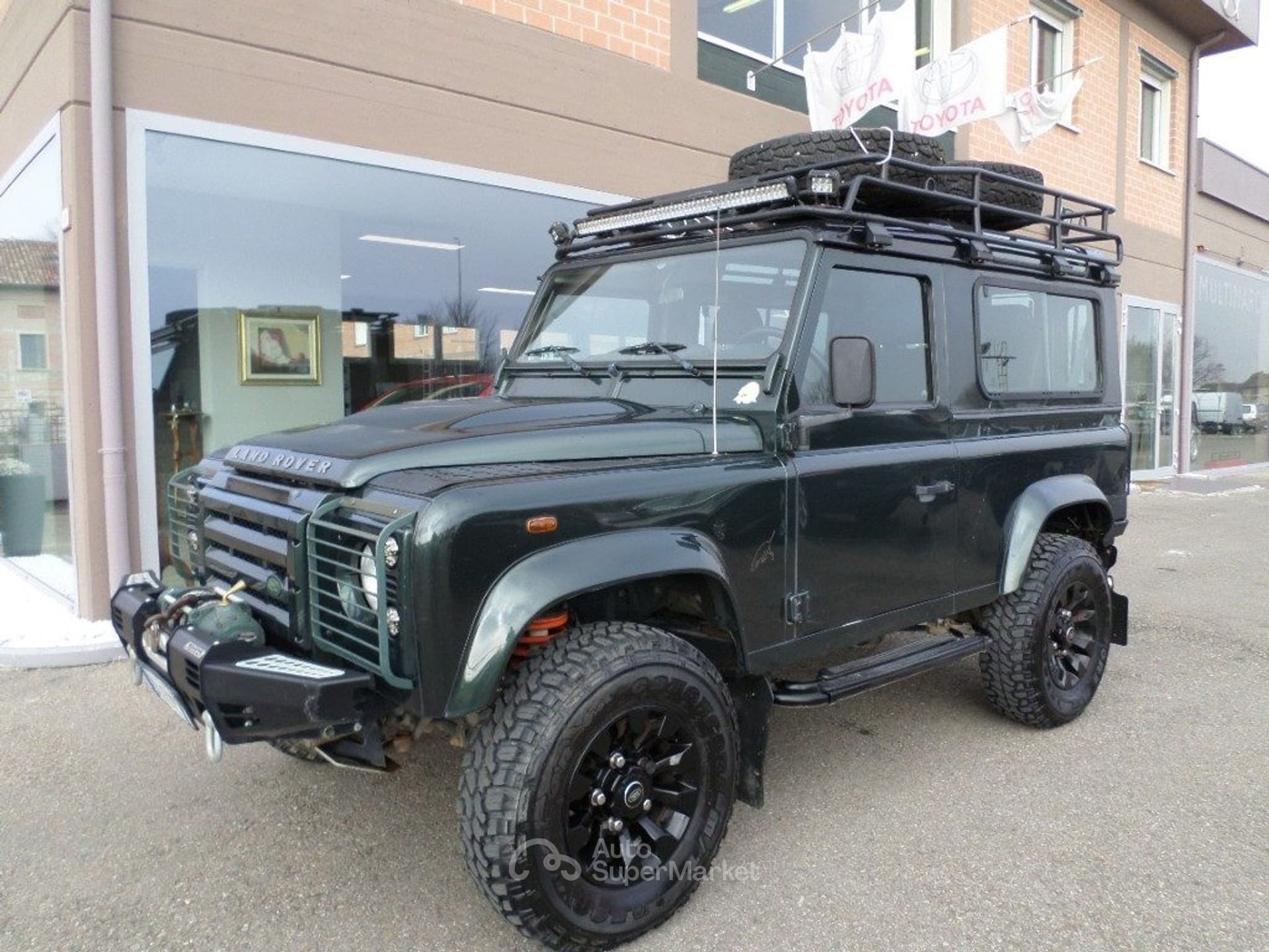 Land Rover Defender