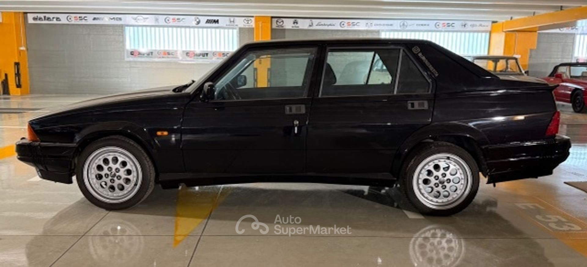 Alfa Romeo 75