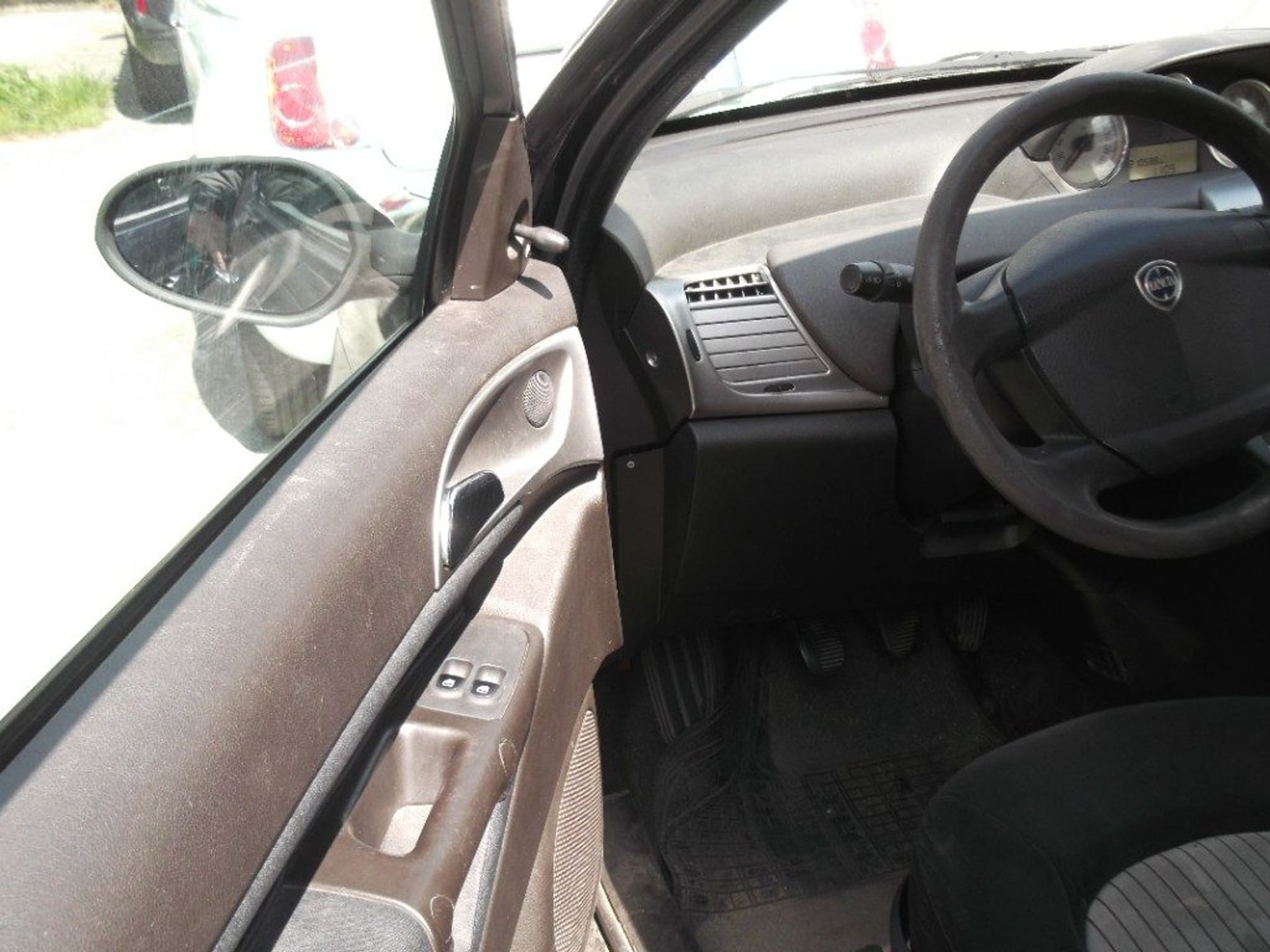 Lancia Ypsilon
