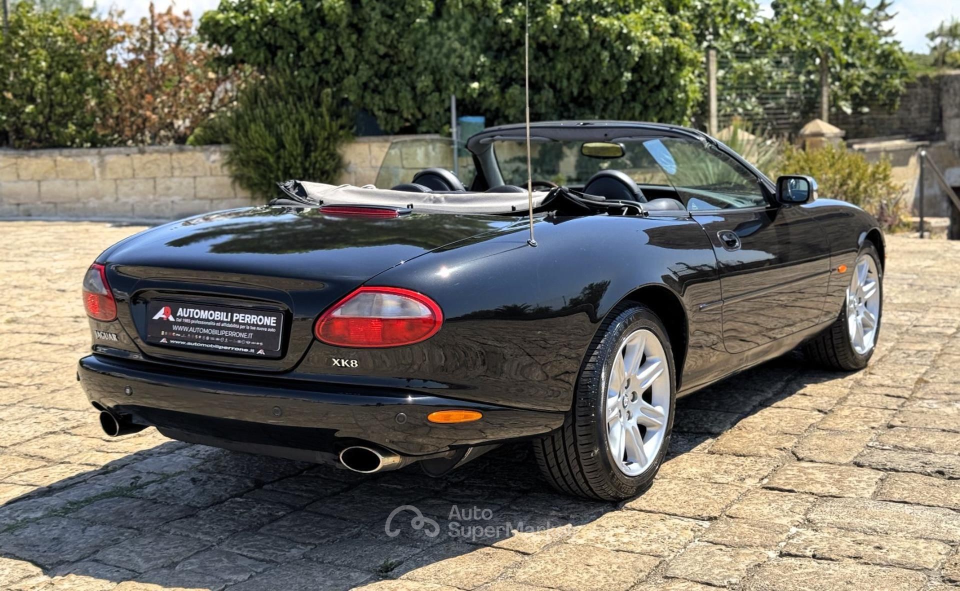 Jaguar XK