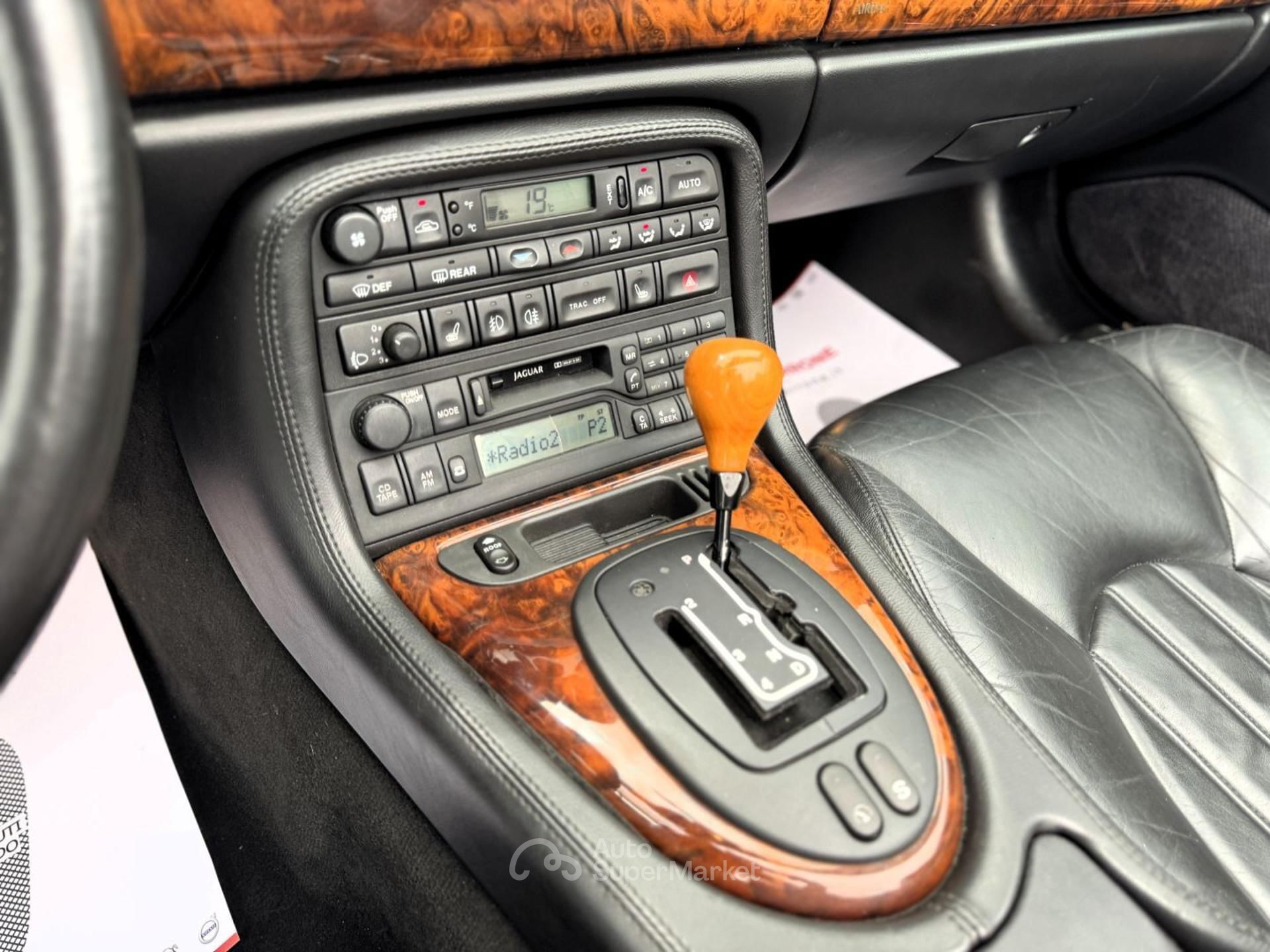 Jaguar XK