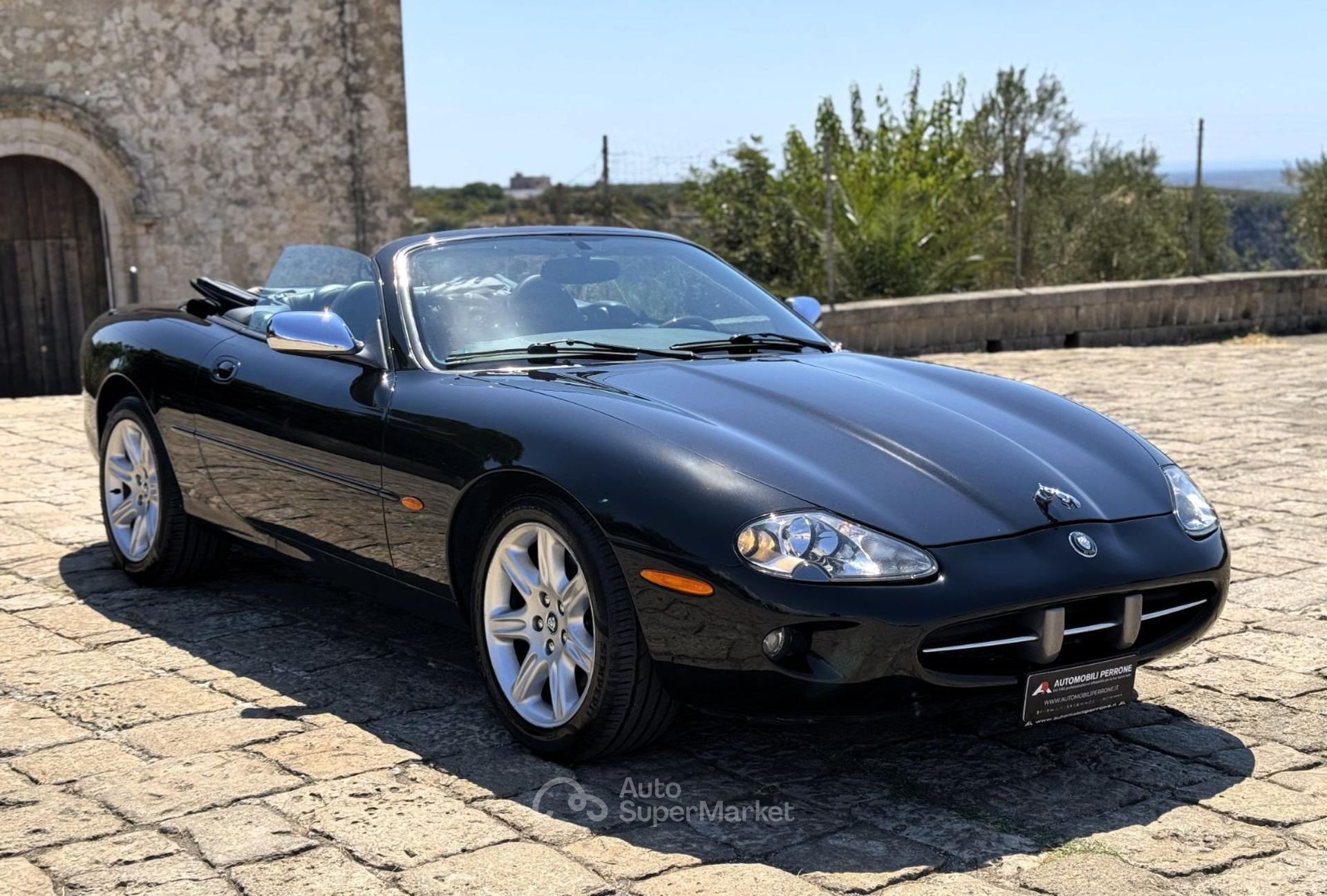 Jaguar XK