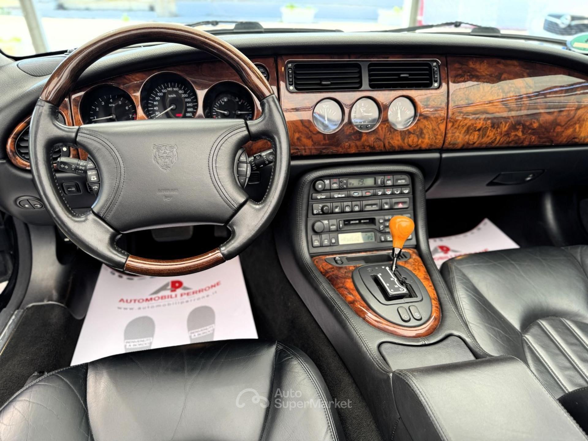 Jaguar XK
