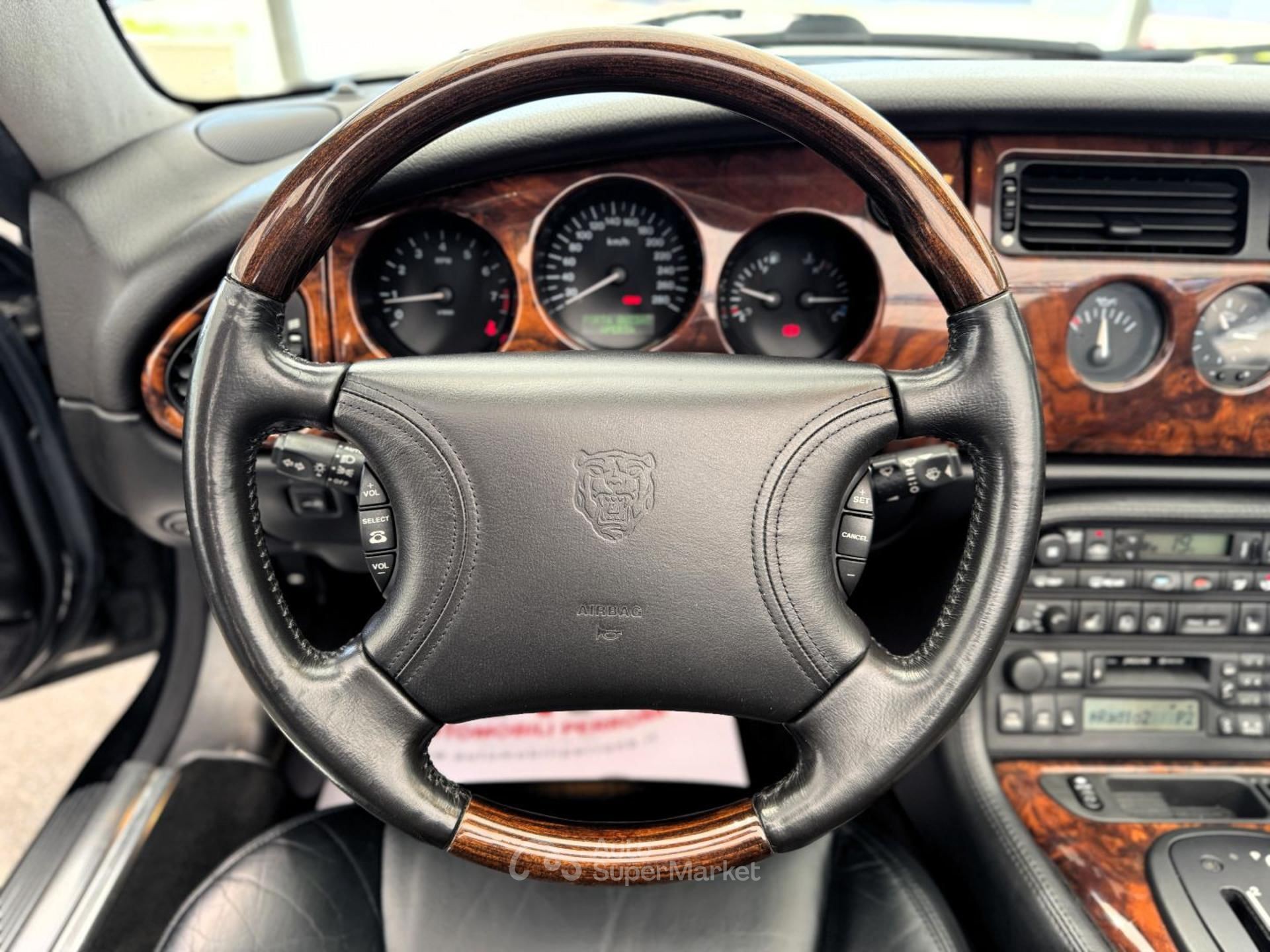 Jaguar XK