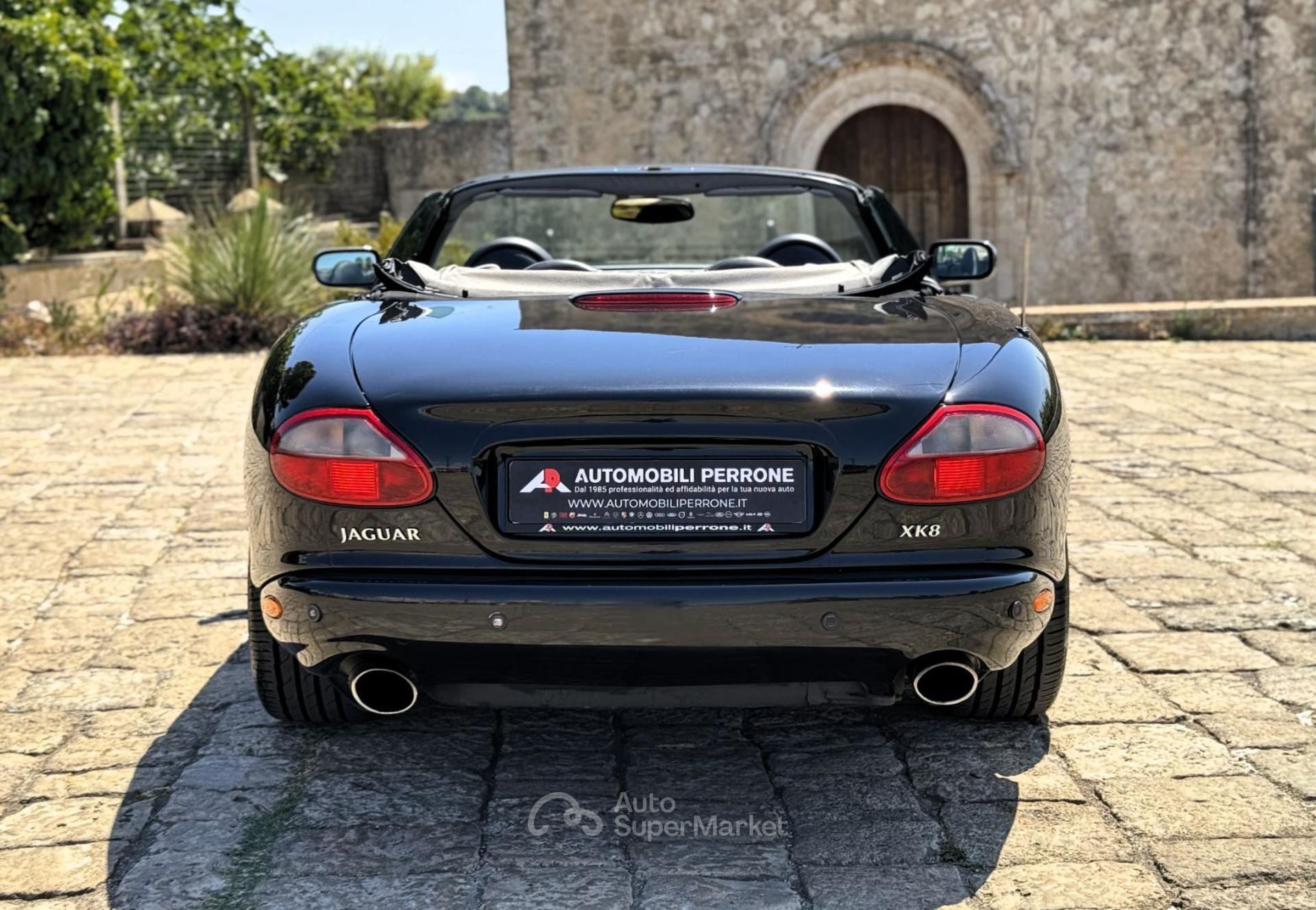 Jaguar XK