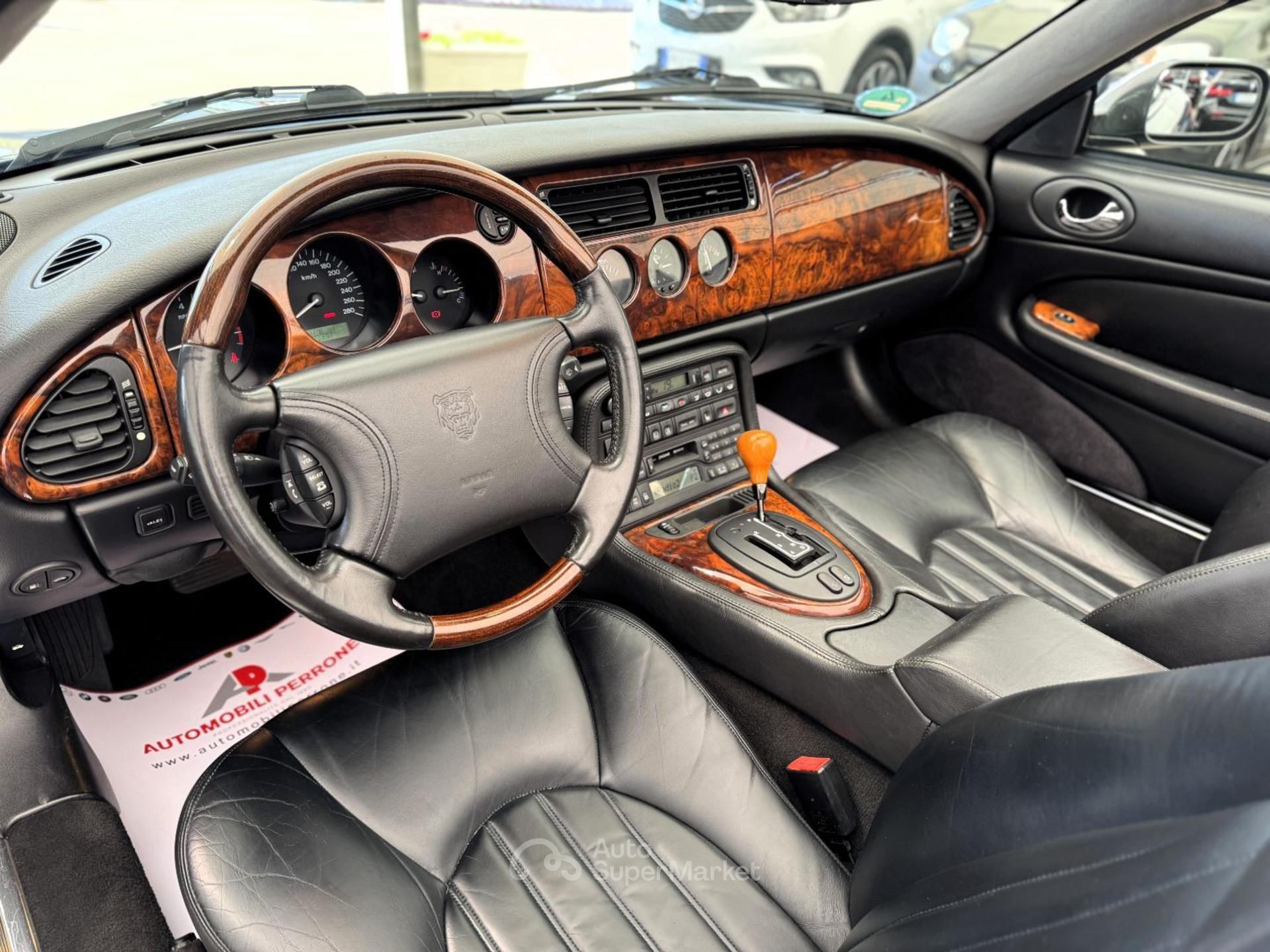 Jaguar XK