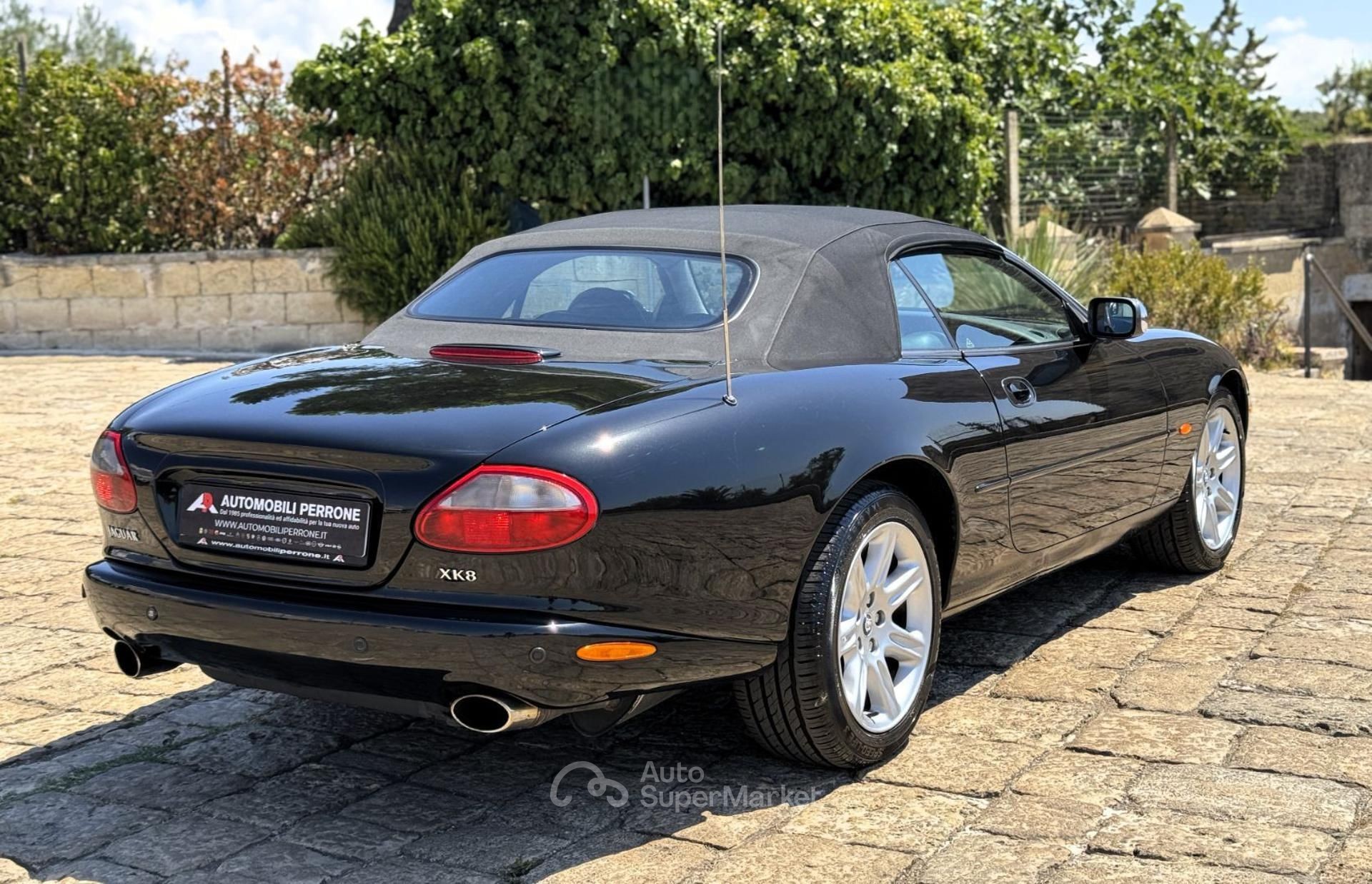 Jaguar XK