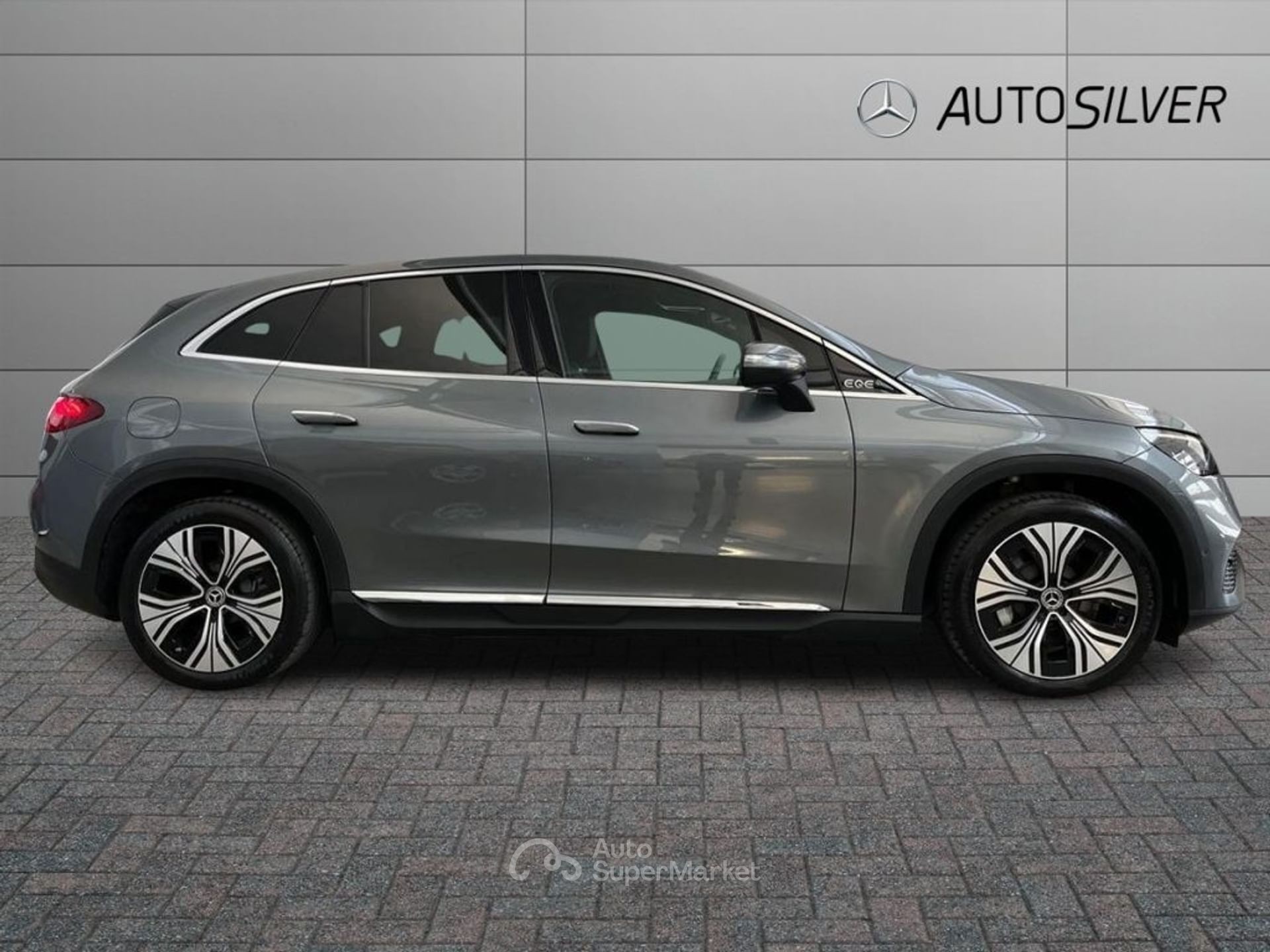 Mercedes-Benz EQE