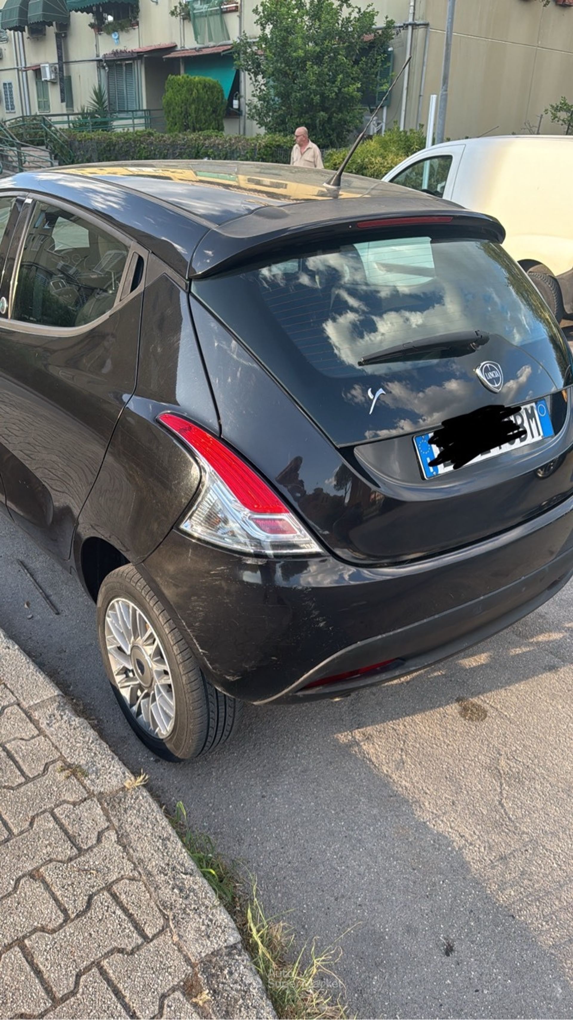 Lancia Ypsilon