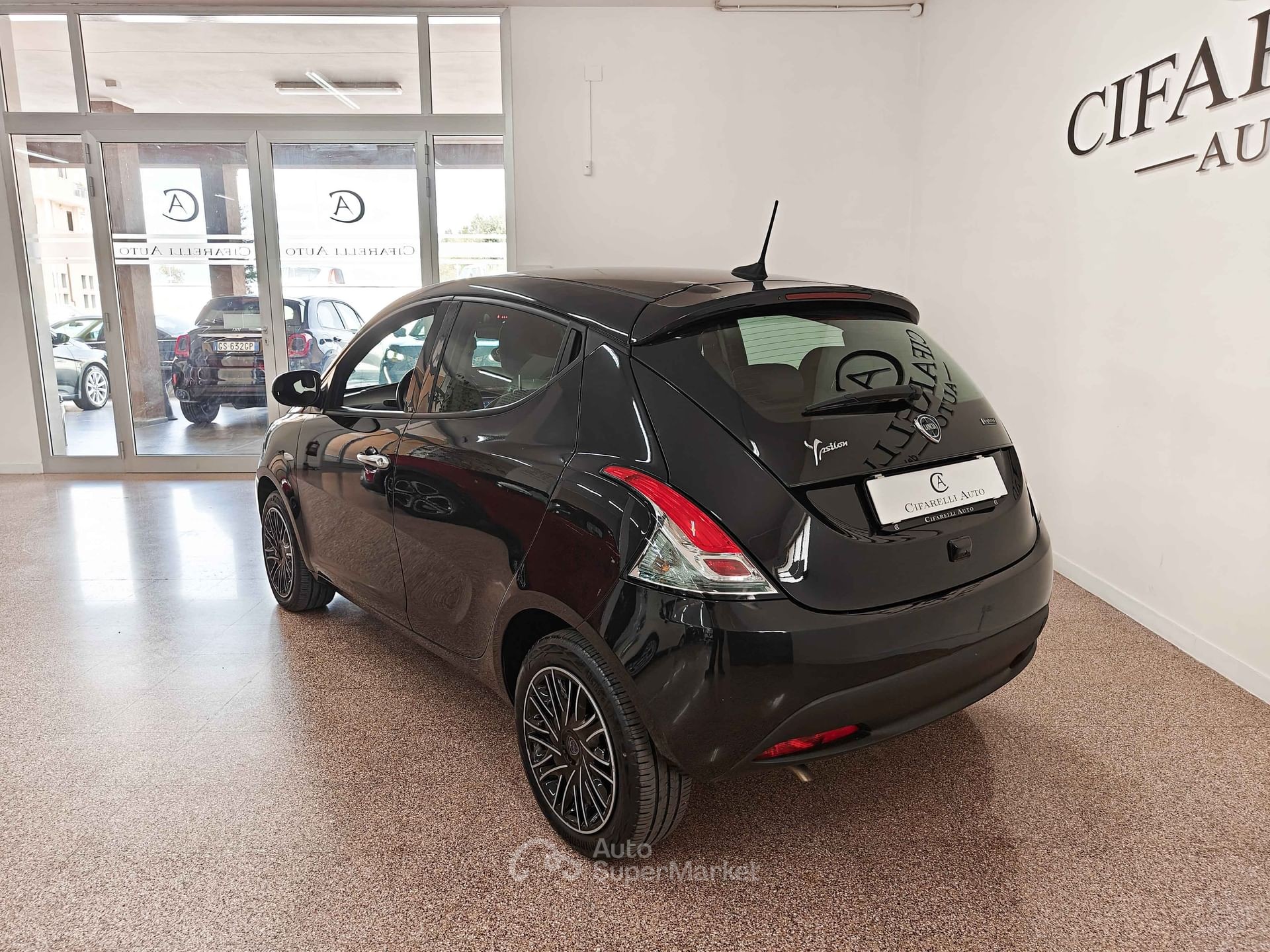 Lancia Ypsilon