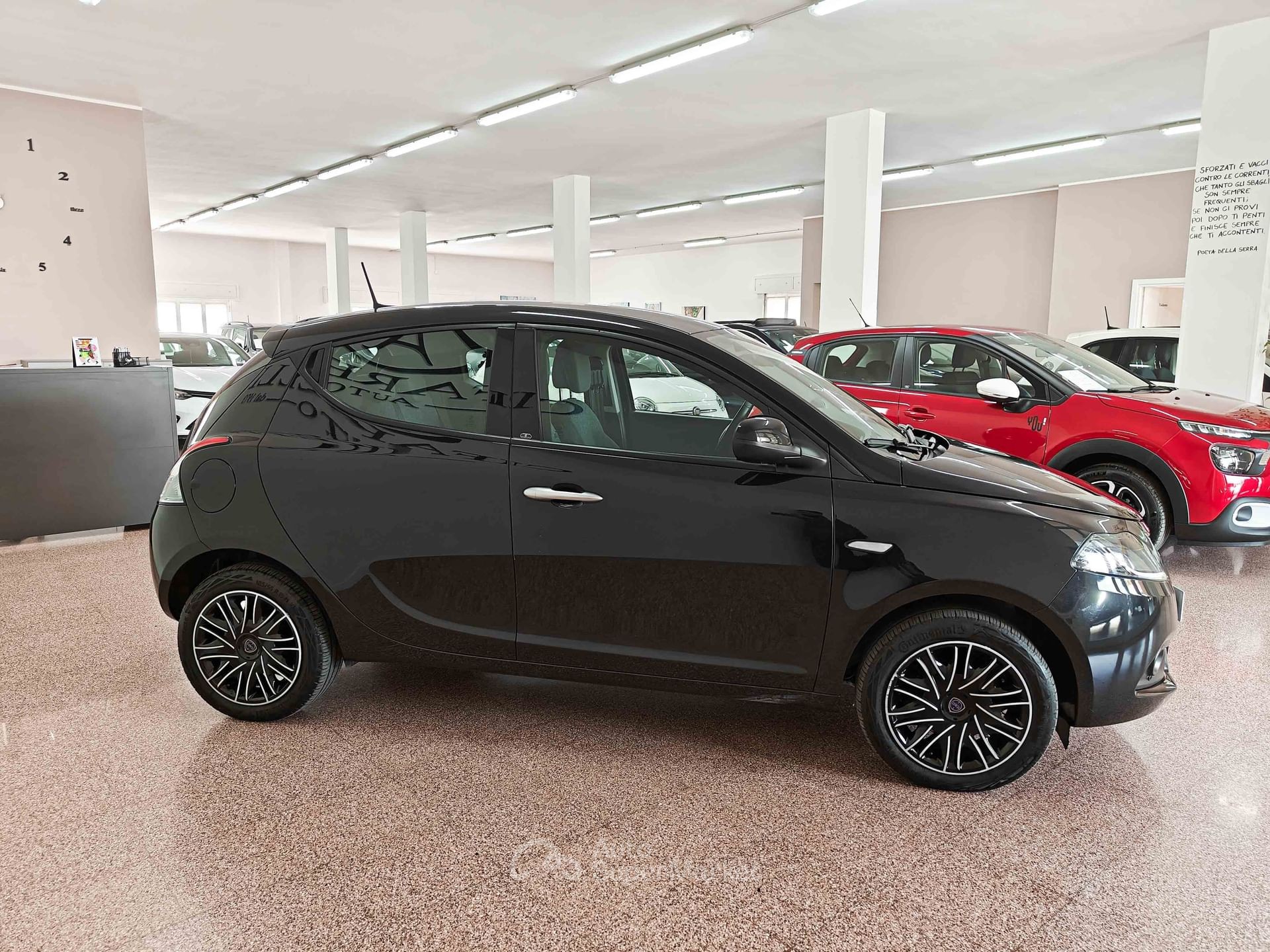 Lancia Ypsilon
