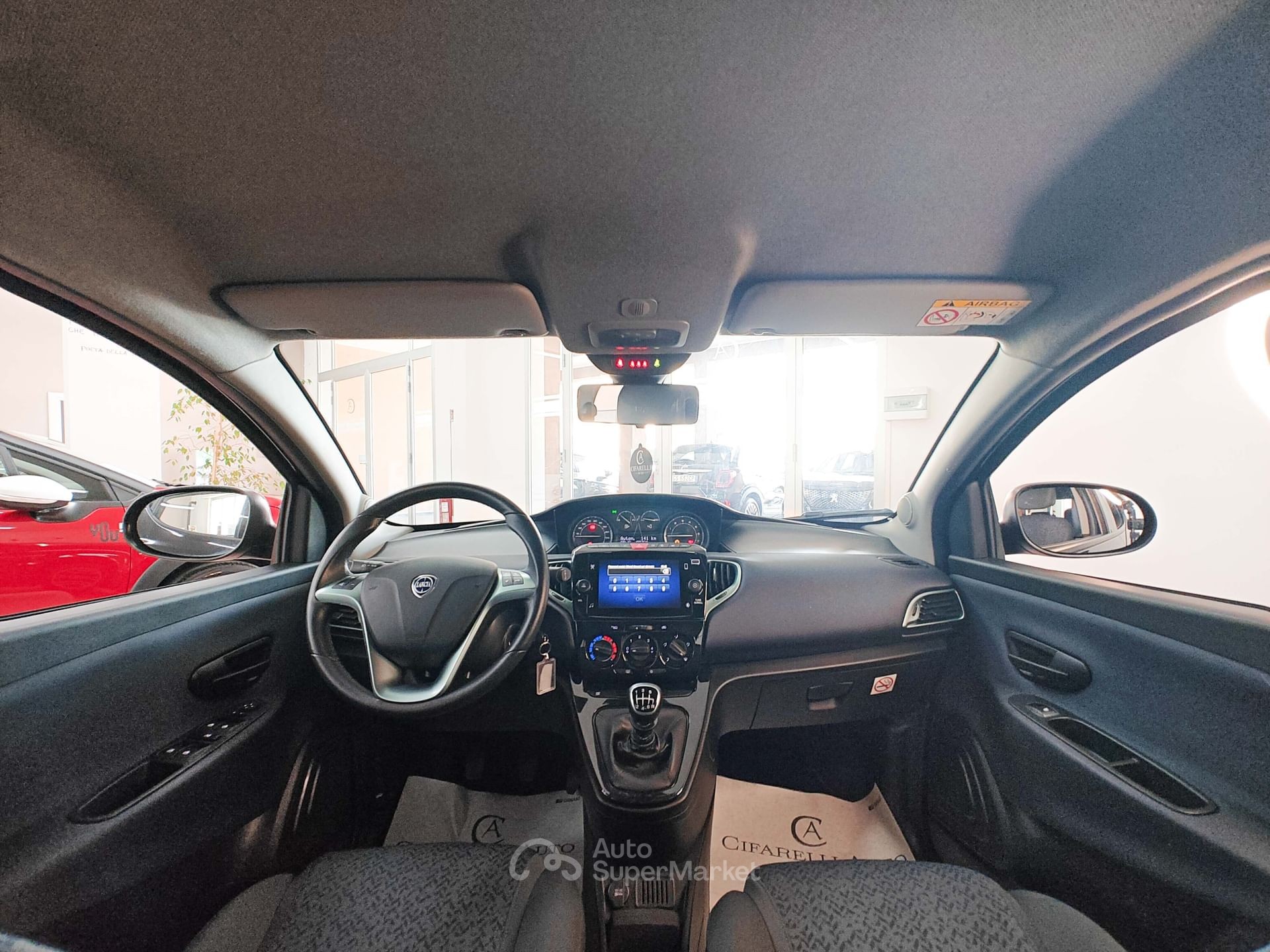 Lancia Ypsilon