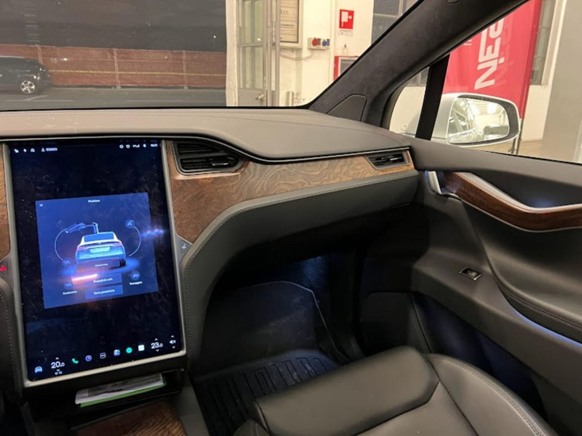 Acquista Tesla Model Y usate - Autosupermarket